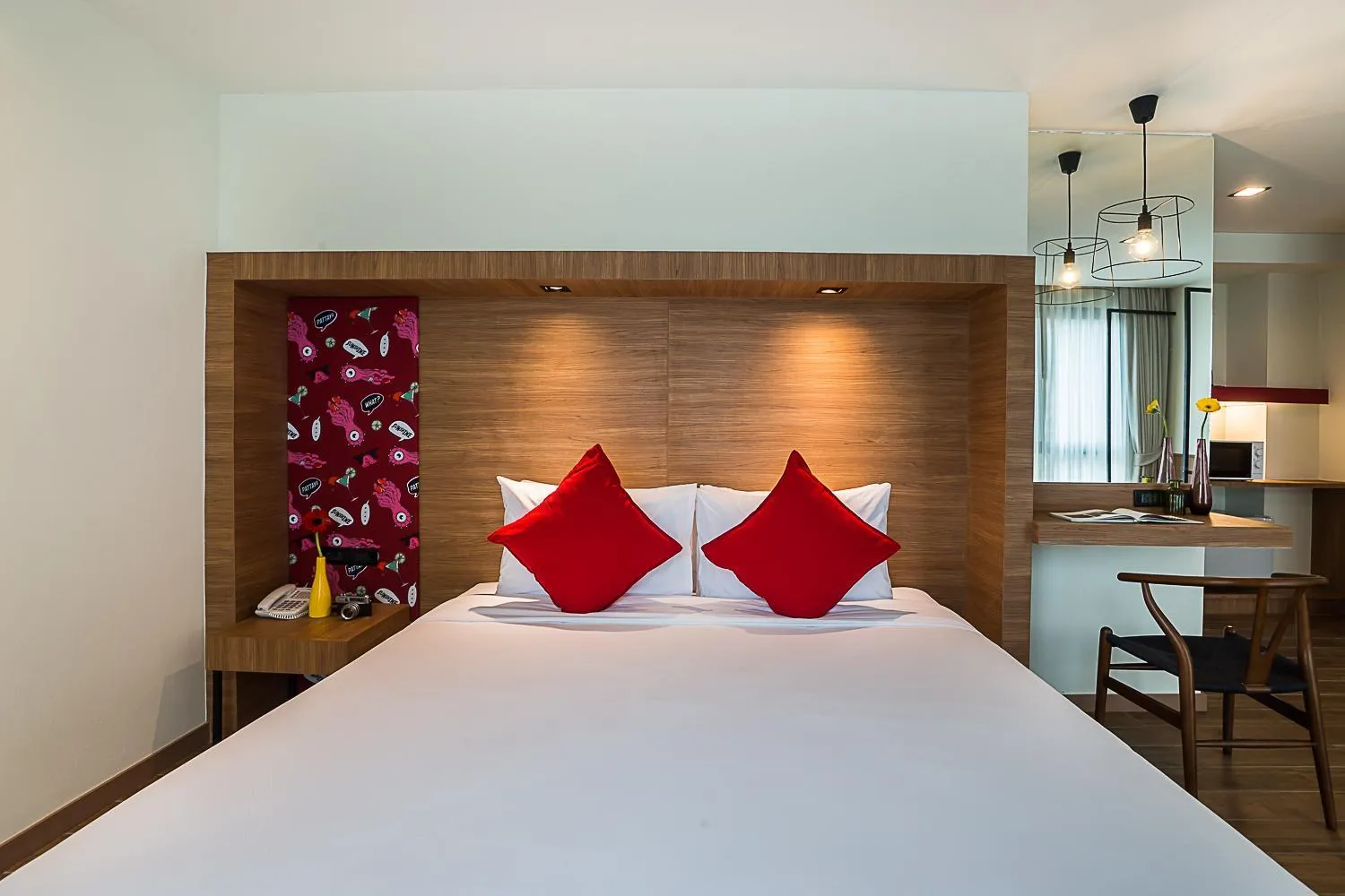 Bed in Sunshine Hip Hotel