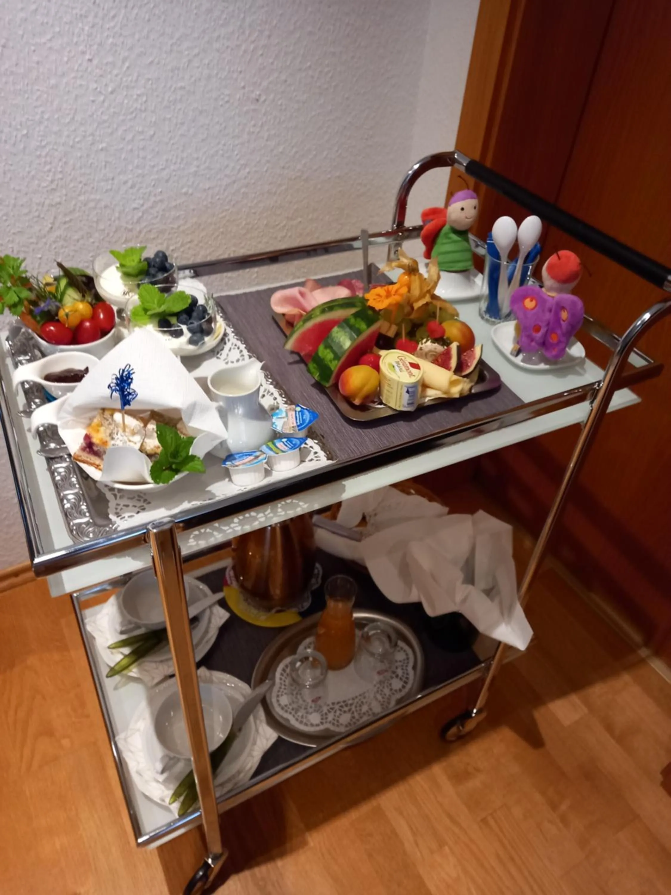 Breakfast in Apartment HAUS MERLIN am Böckelsberg