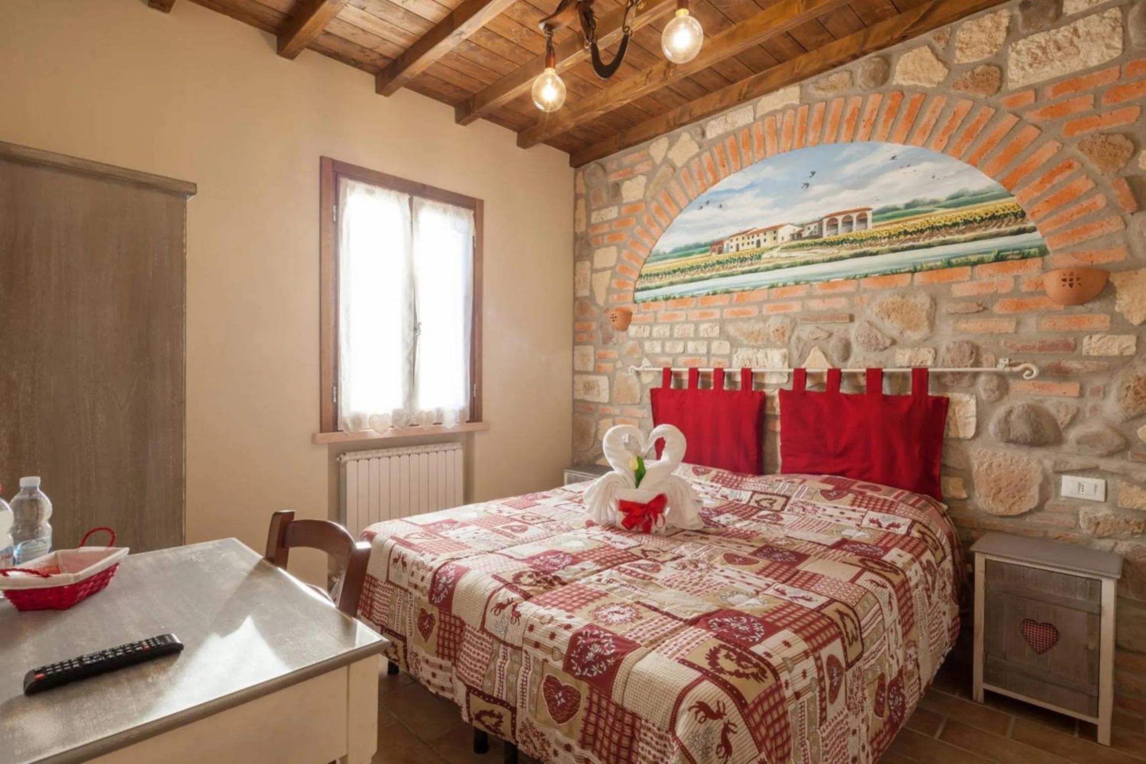 Photo of the whole room, Bed in La Casa Delle Rondini