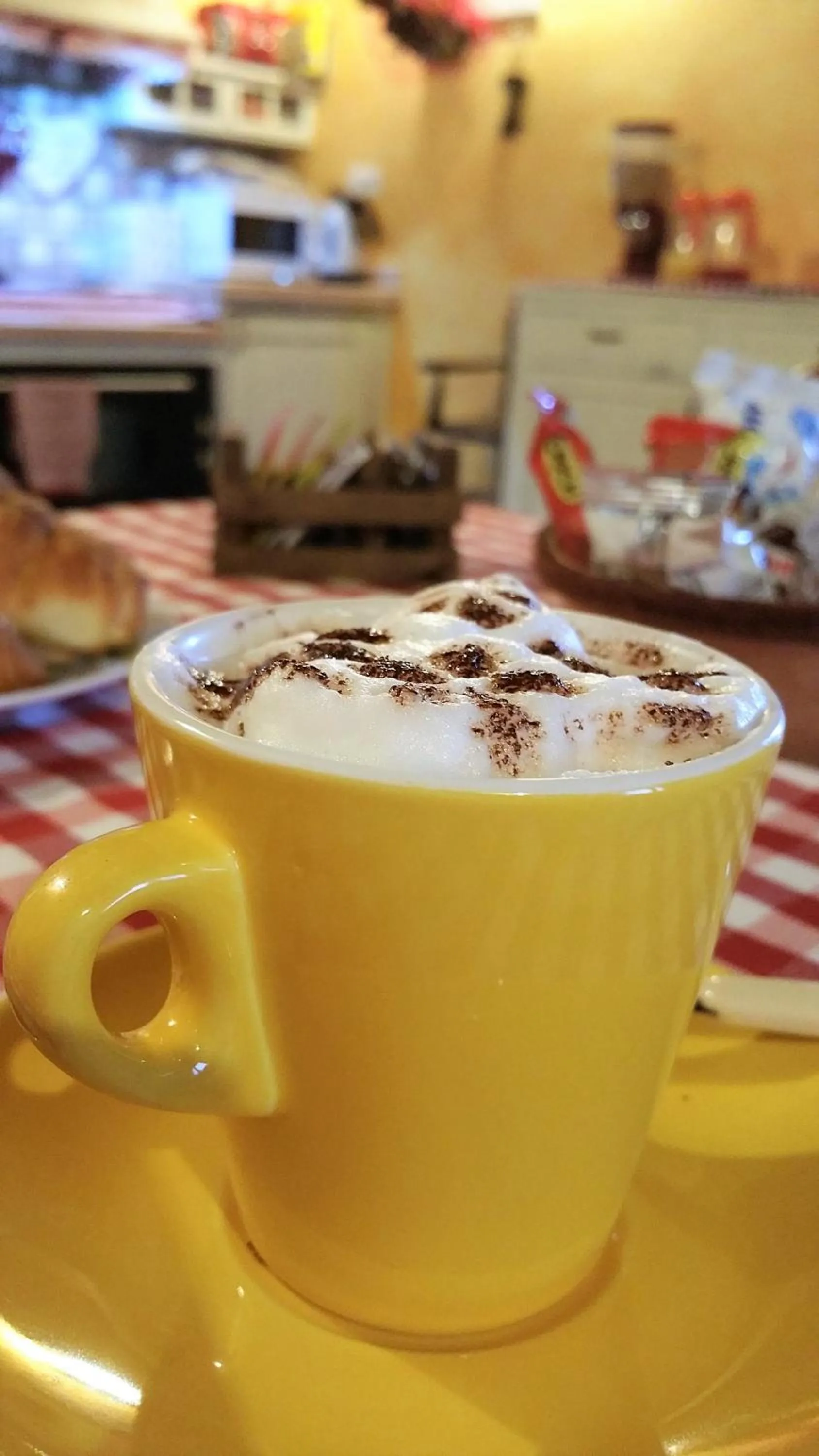 Food and drinks in La Casa Delle Rondini