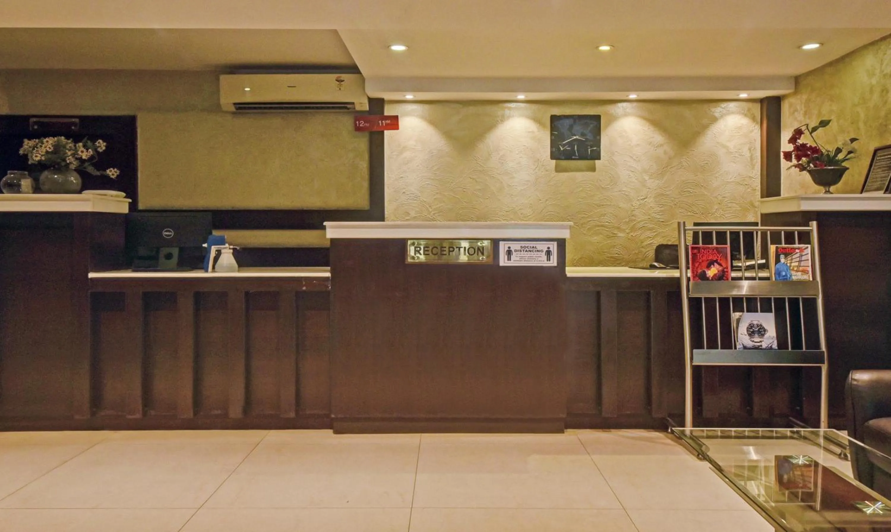 Lobby or reception in Treebo Savoury Sea Shell Residency