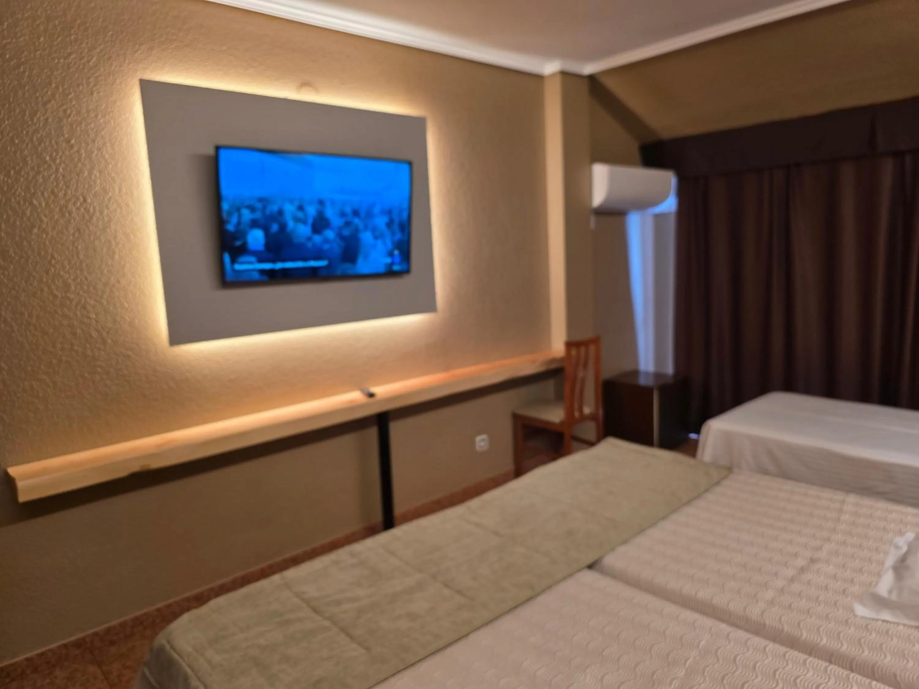 Bedroom, Bed in Hotel Gala