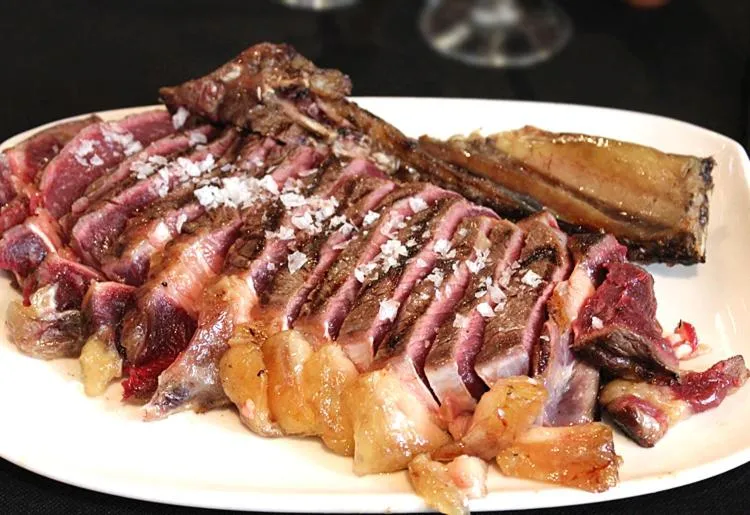 Restaurant/places to eat in Hotel Gala