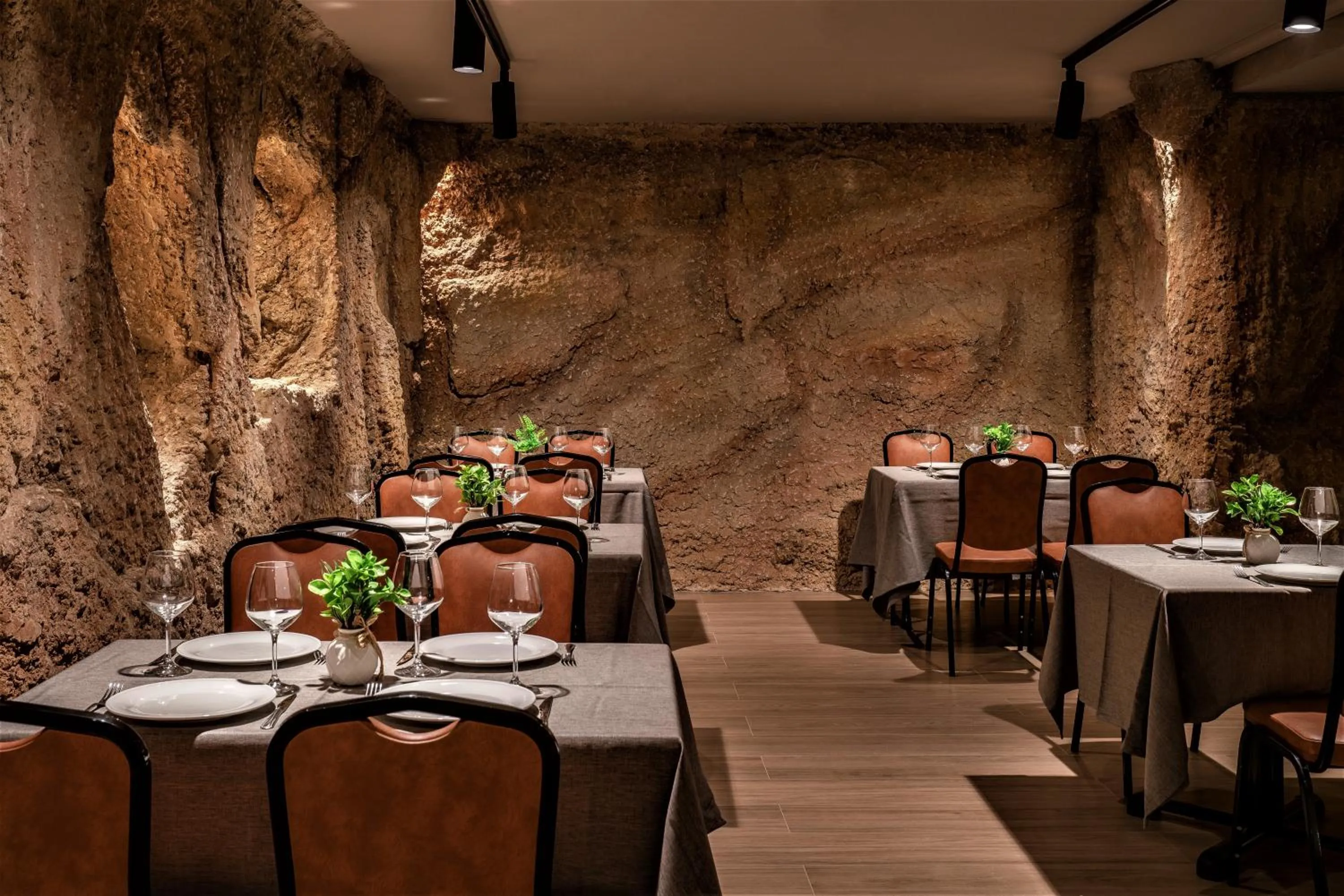 Restaurant/places to eat in Hotel Gala