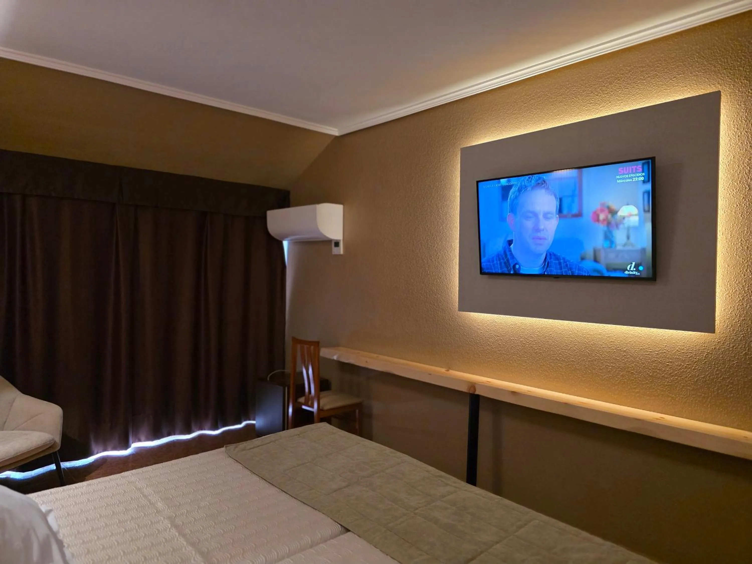 Bedroom, Bed in Hotel Gala