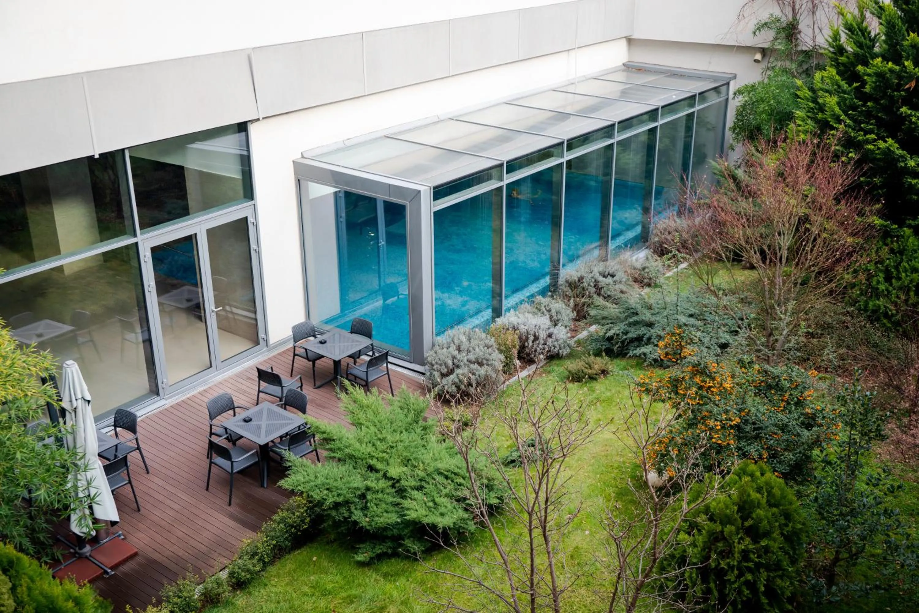 Garden view in Ramada Plaza Craiova