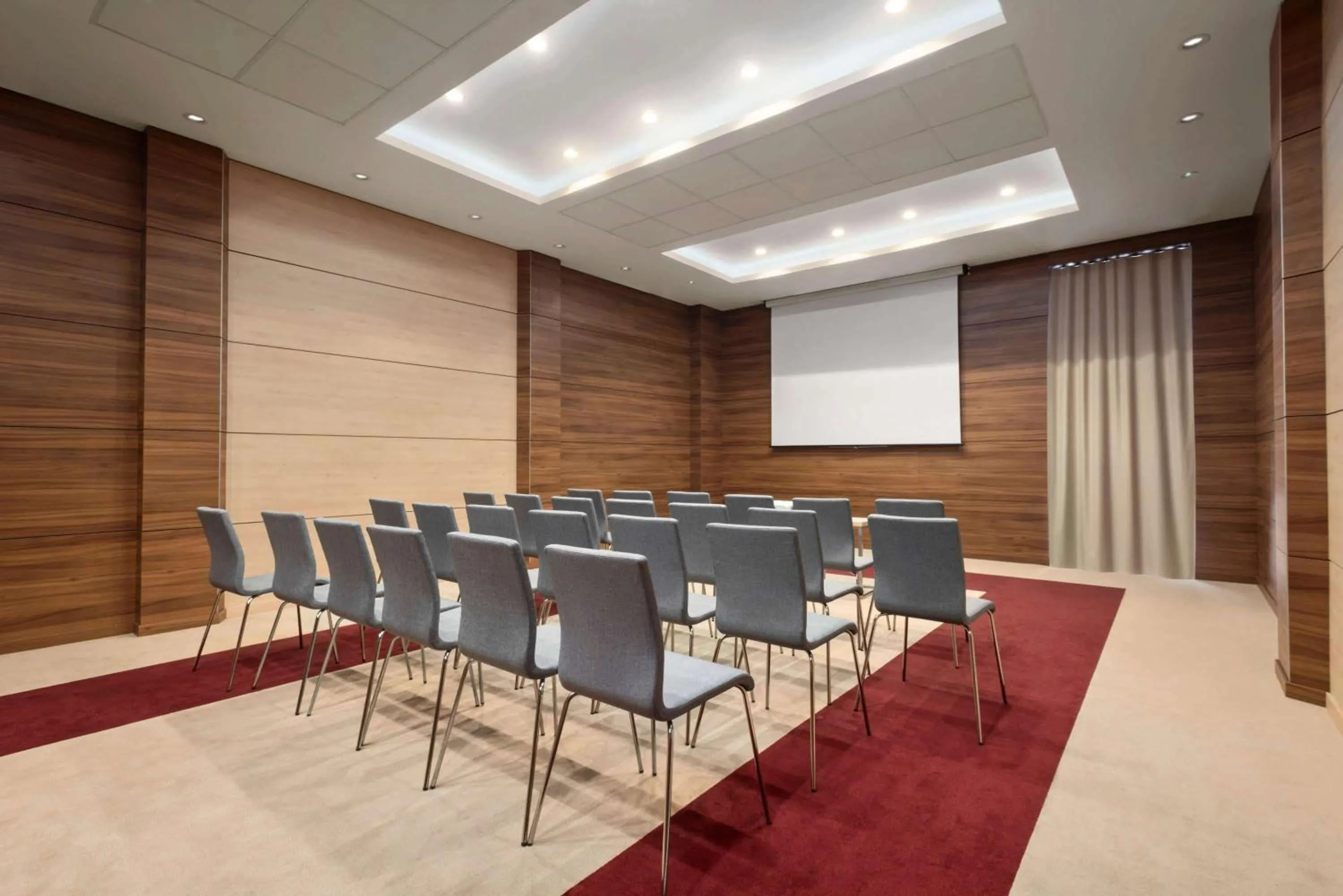 Meeting/conference room in Ramada Plaza Craiova