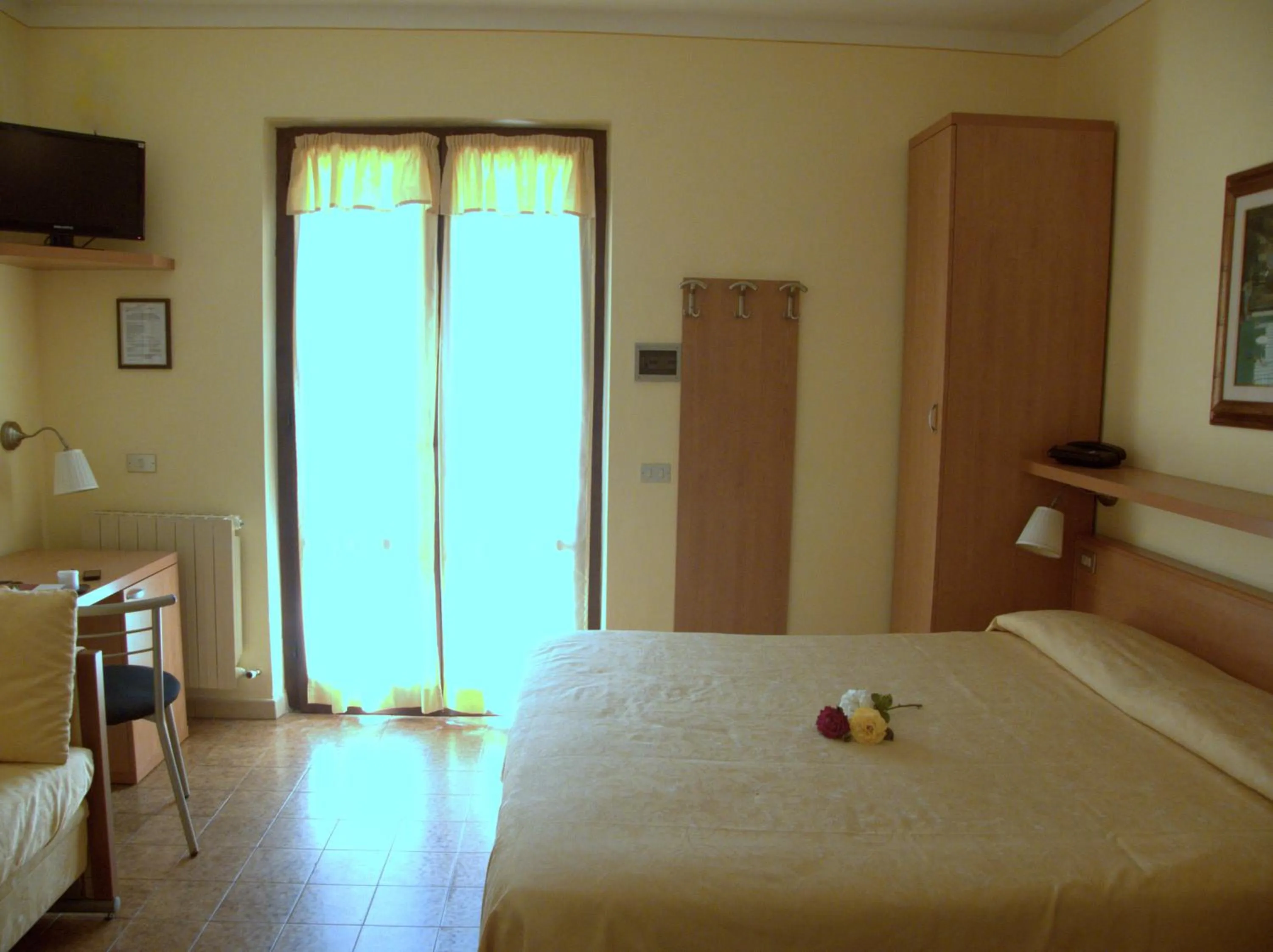 Bed in Hotel Il Caminetto