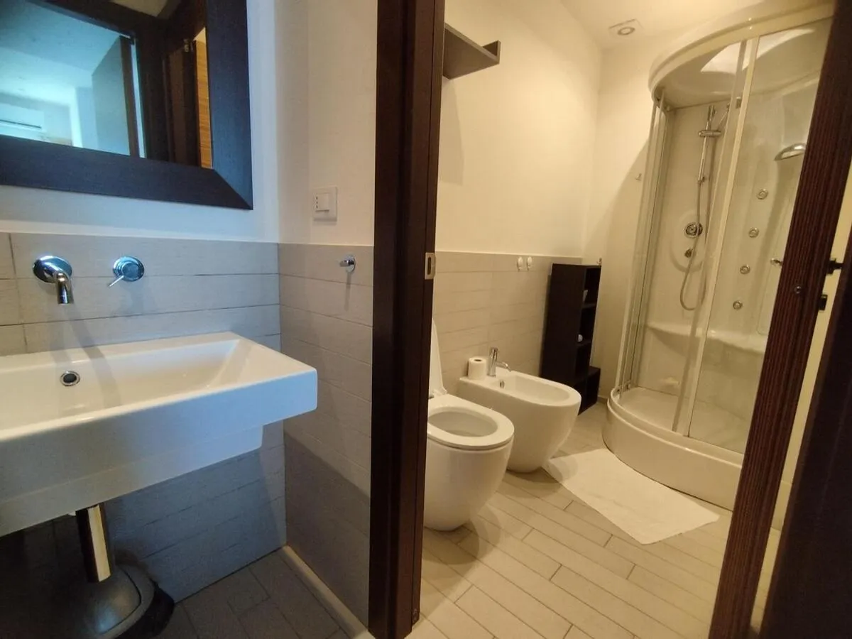 Shower in Cala Dei Mori