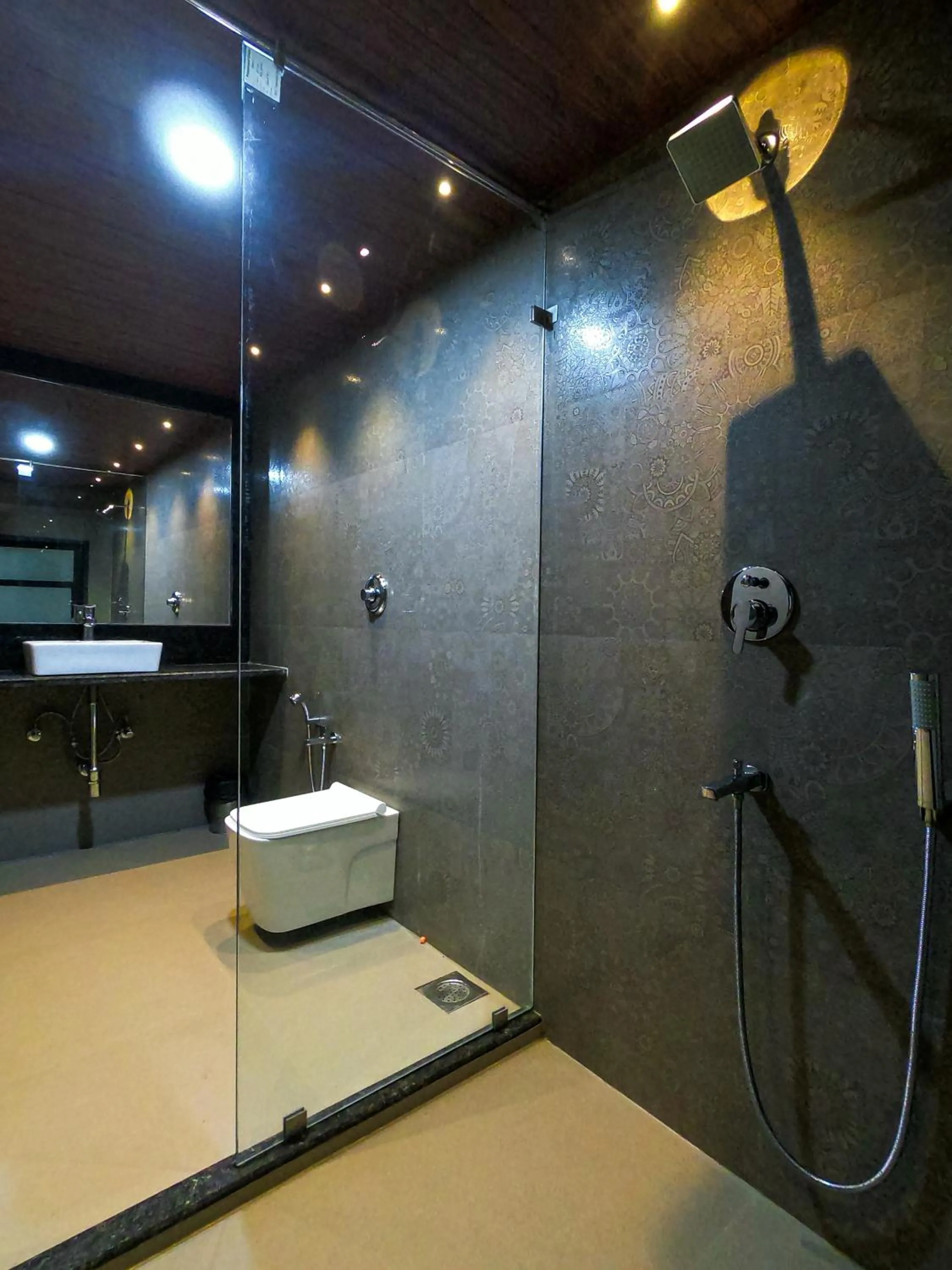 Shower in Olive Resort & Villas