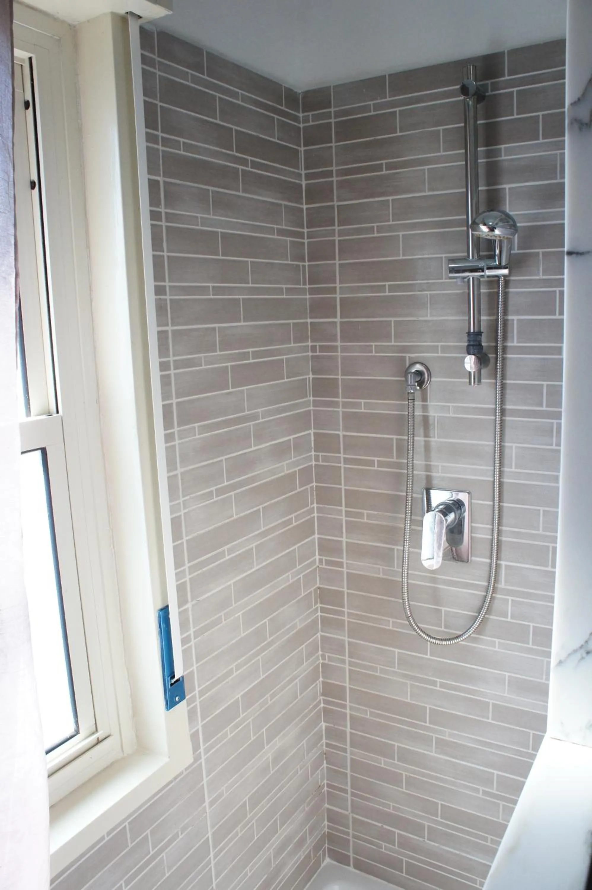 Shower in Bouganville