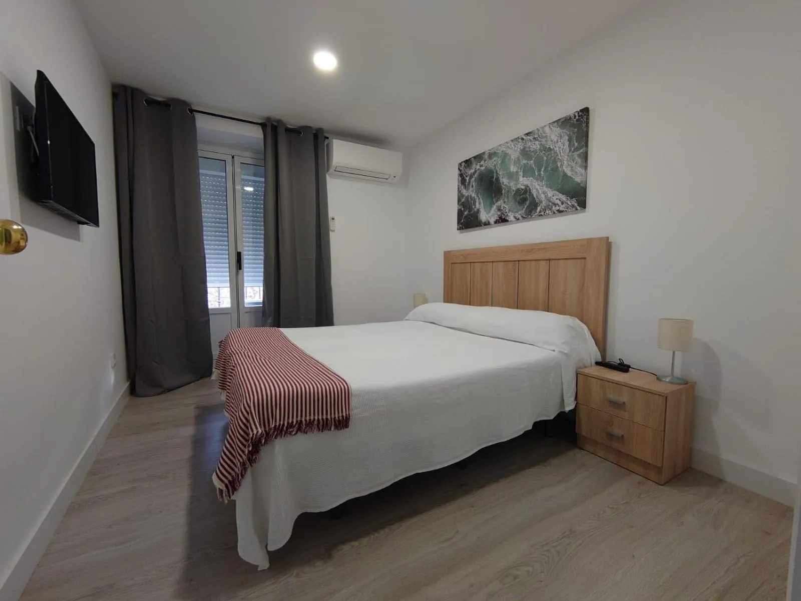 Bed in Hostal Castilla