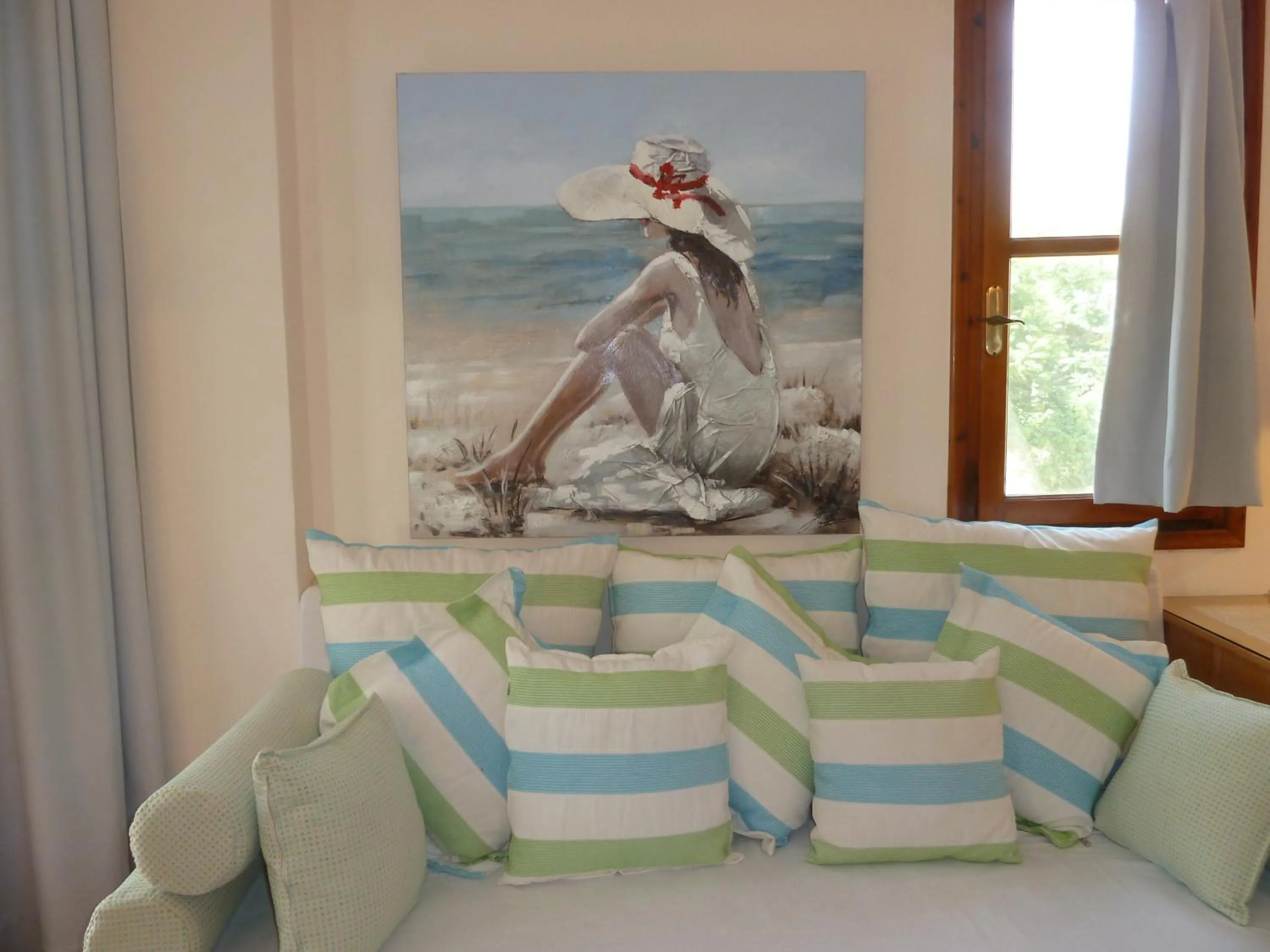 Living room, Bed in Calergi Residence - Holidays in Crete