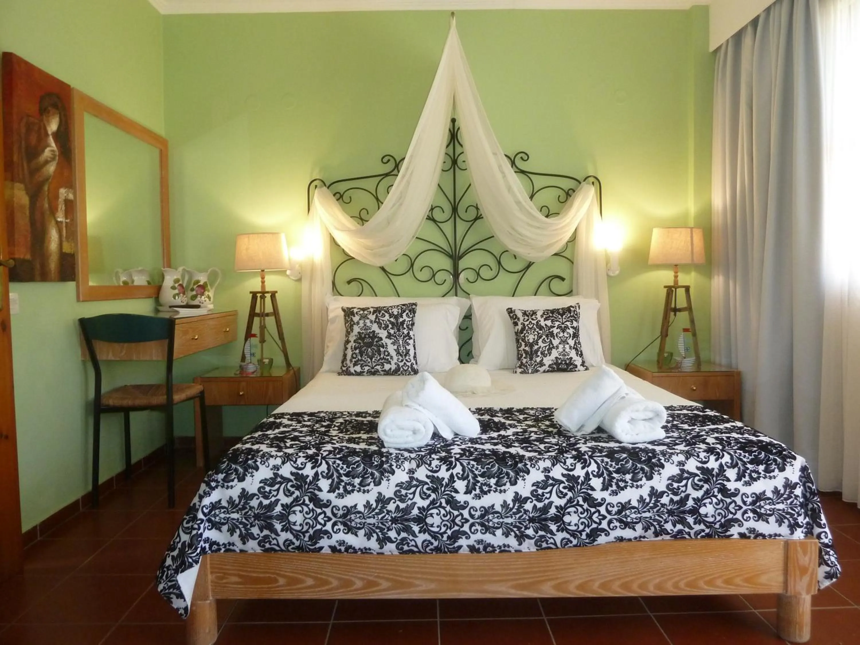 Bed in Calergi Residence - Holidays in Crete