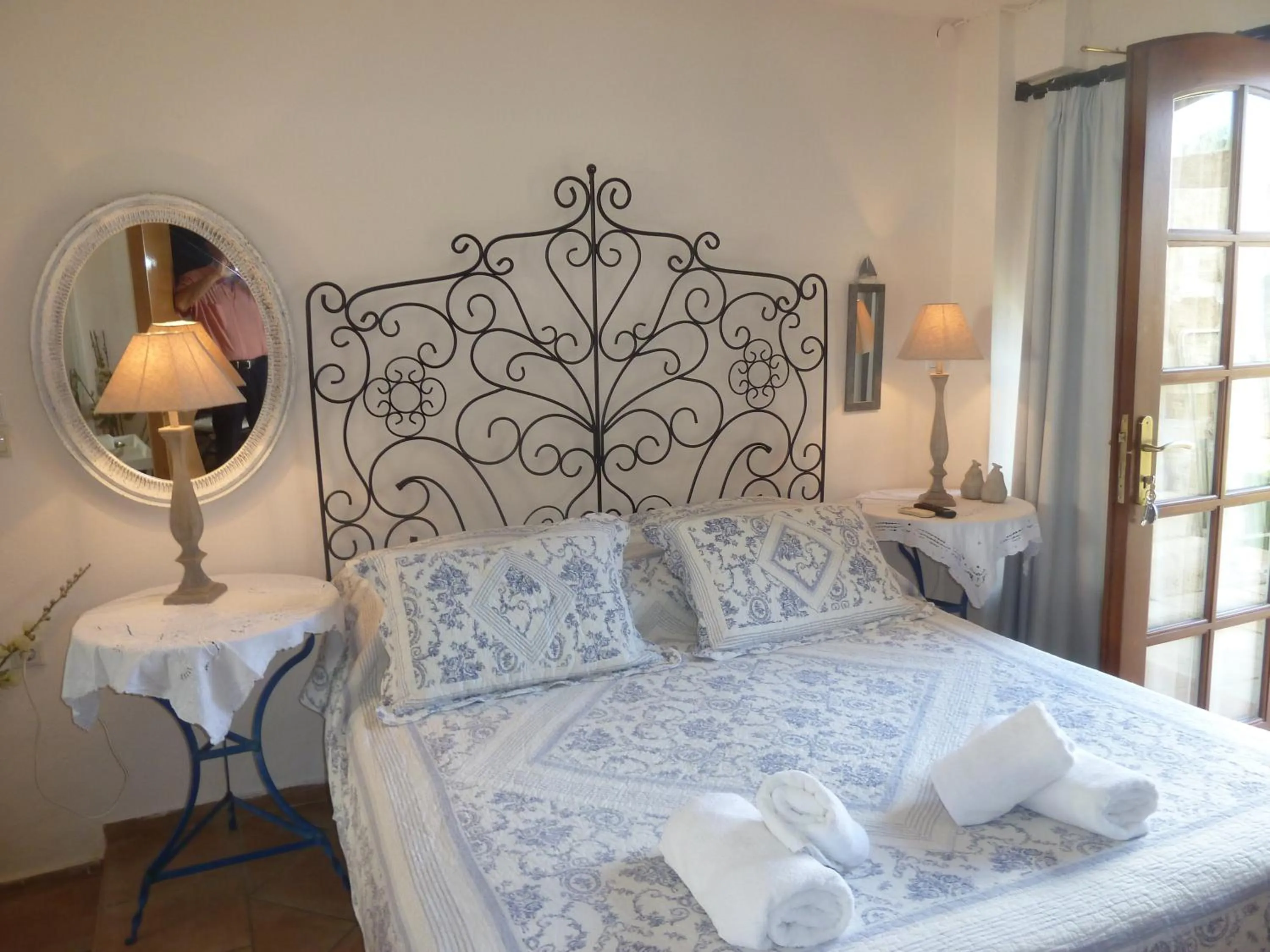 Bed in Calergi Residence - Holidays in Crete