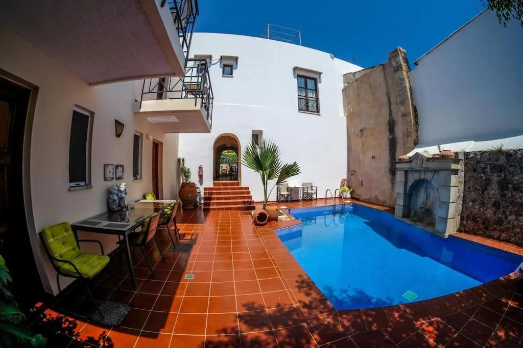 Swimming pool in Calergi Residence - Holidays in Crete