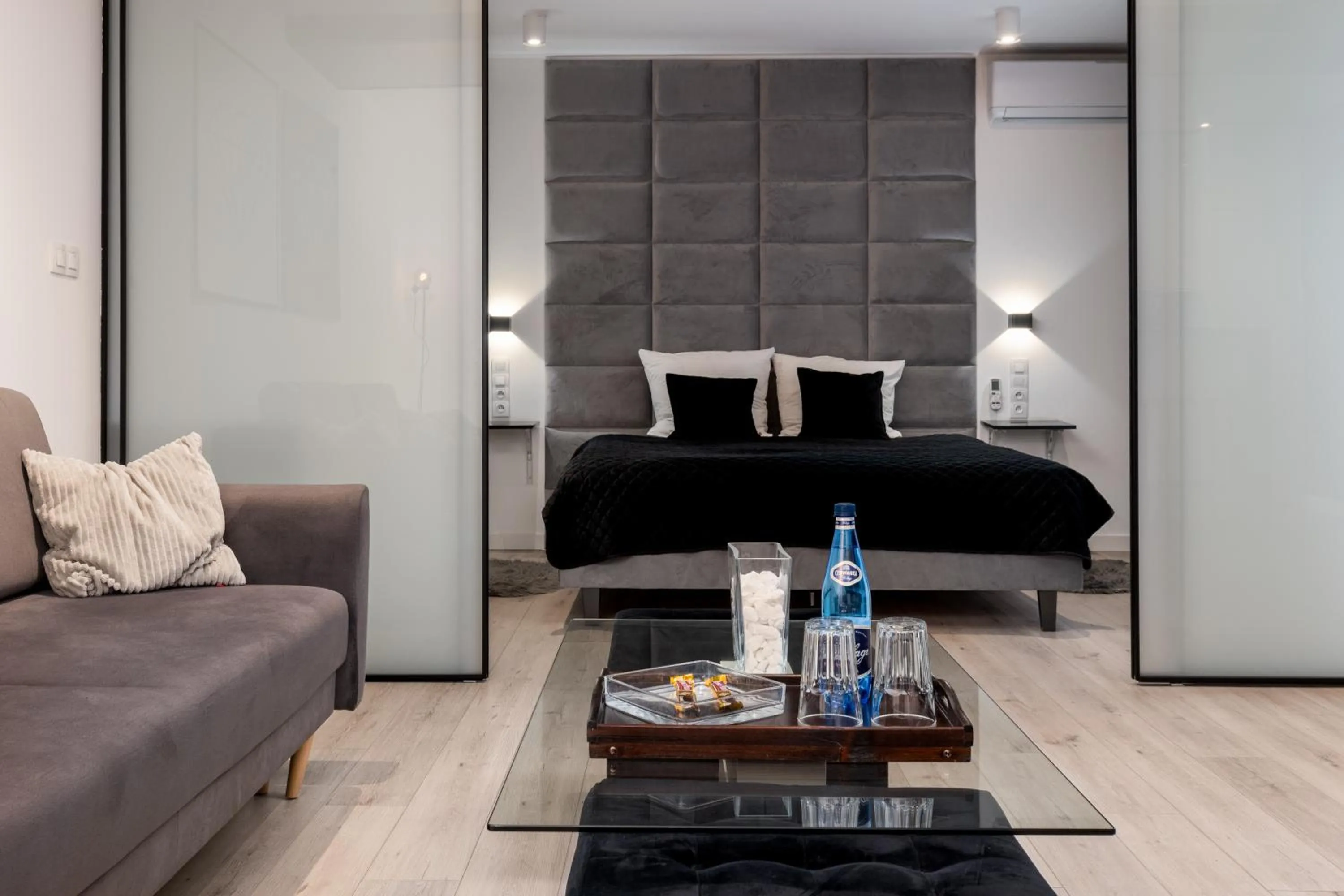 Photo of the whole room in Diamonds Apartment