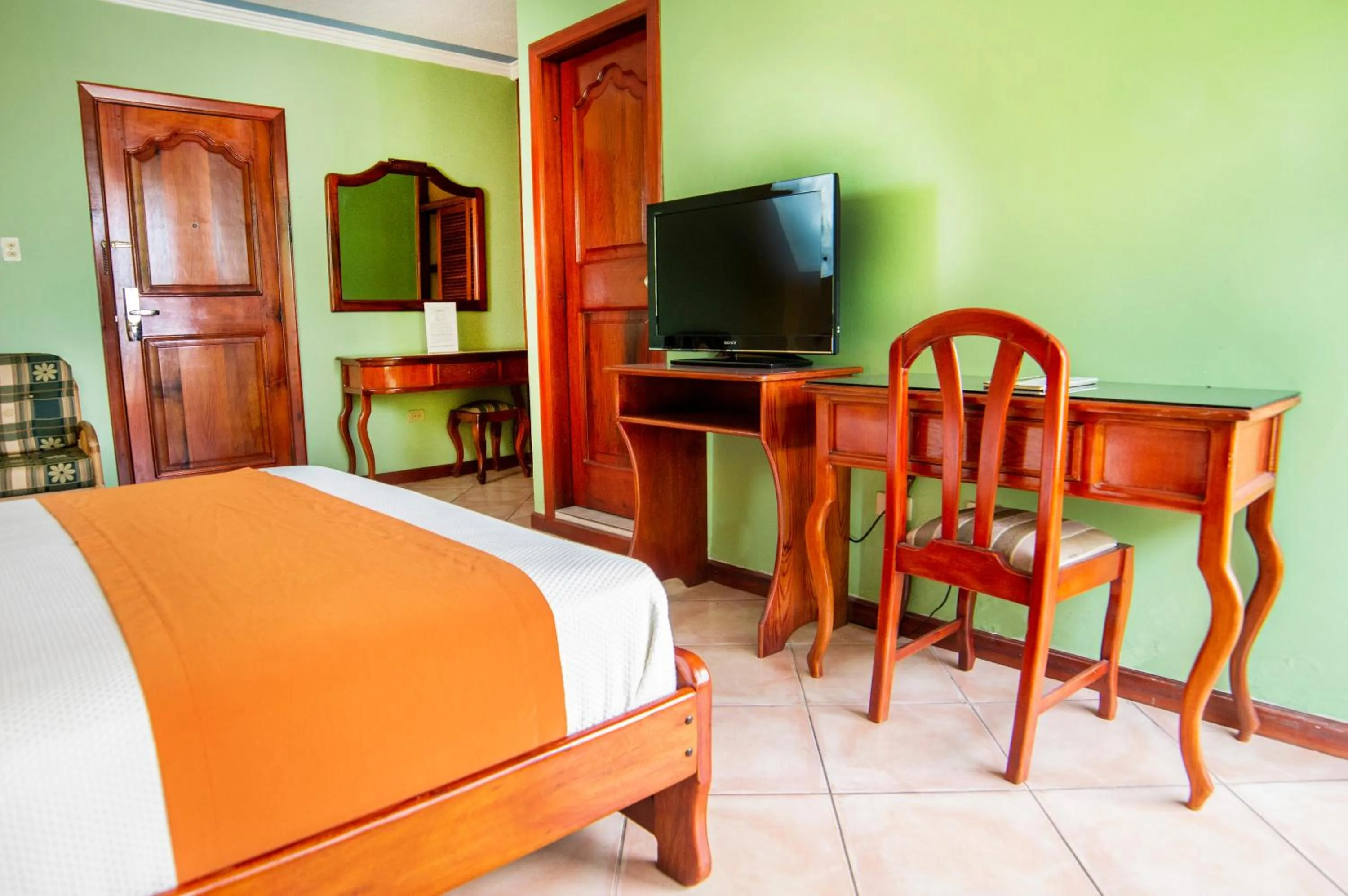 Bed in Hotel El Auca