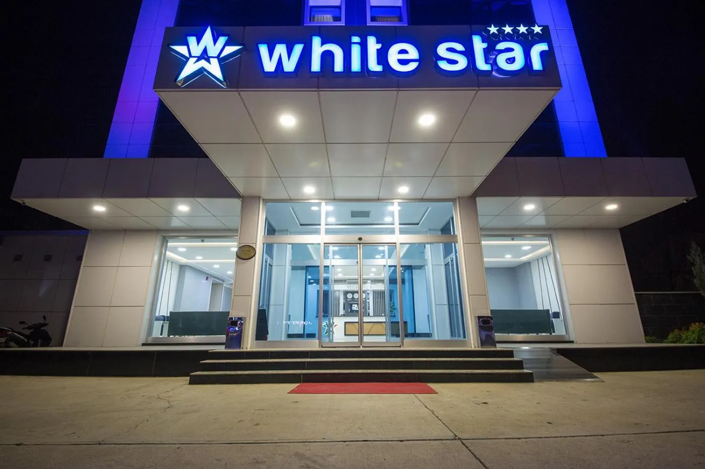 Property building in White Star Hotel