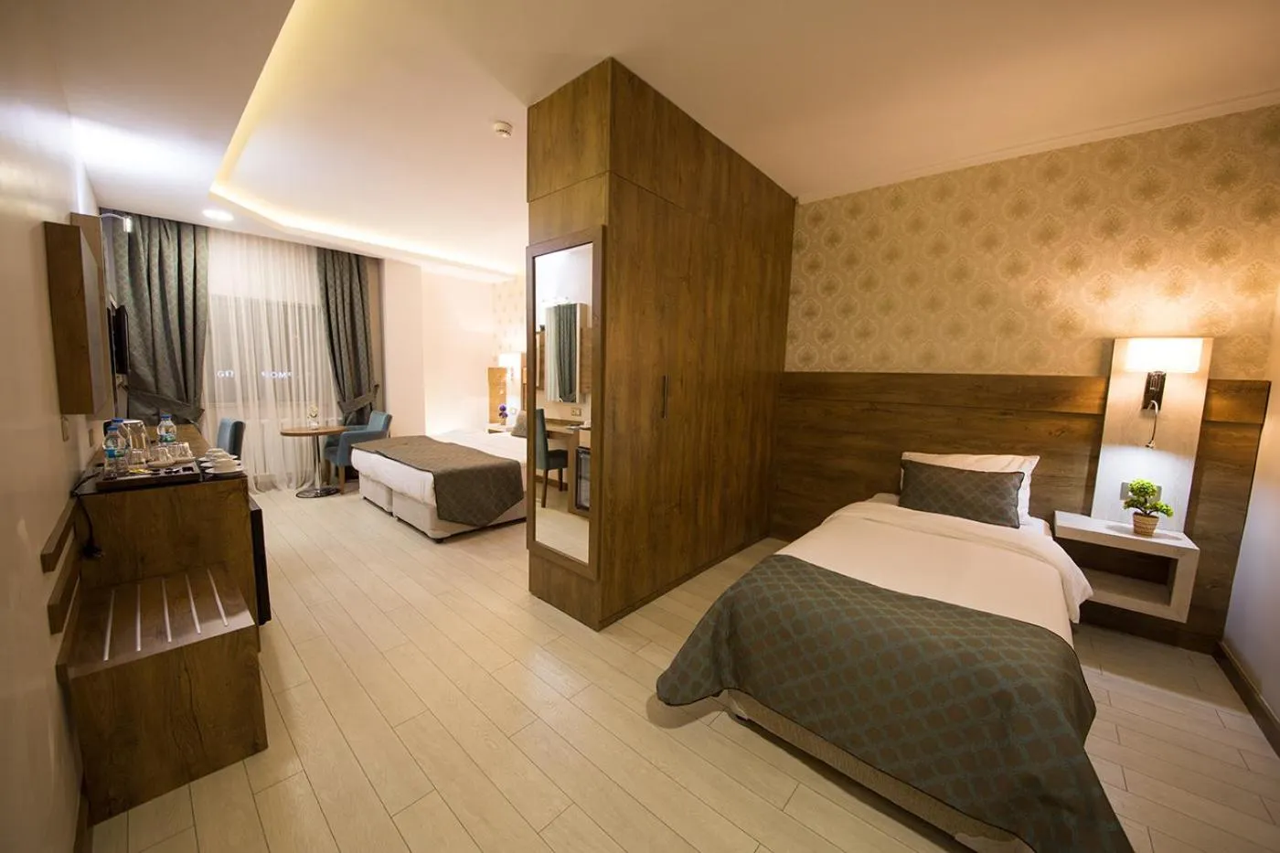 Photo of the whole room in White Star Hotel