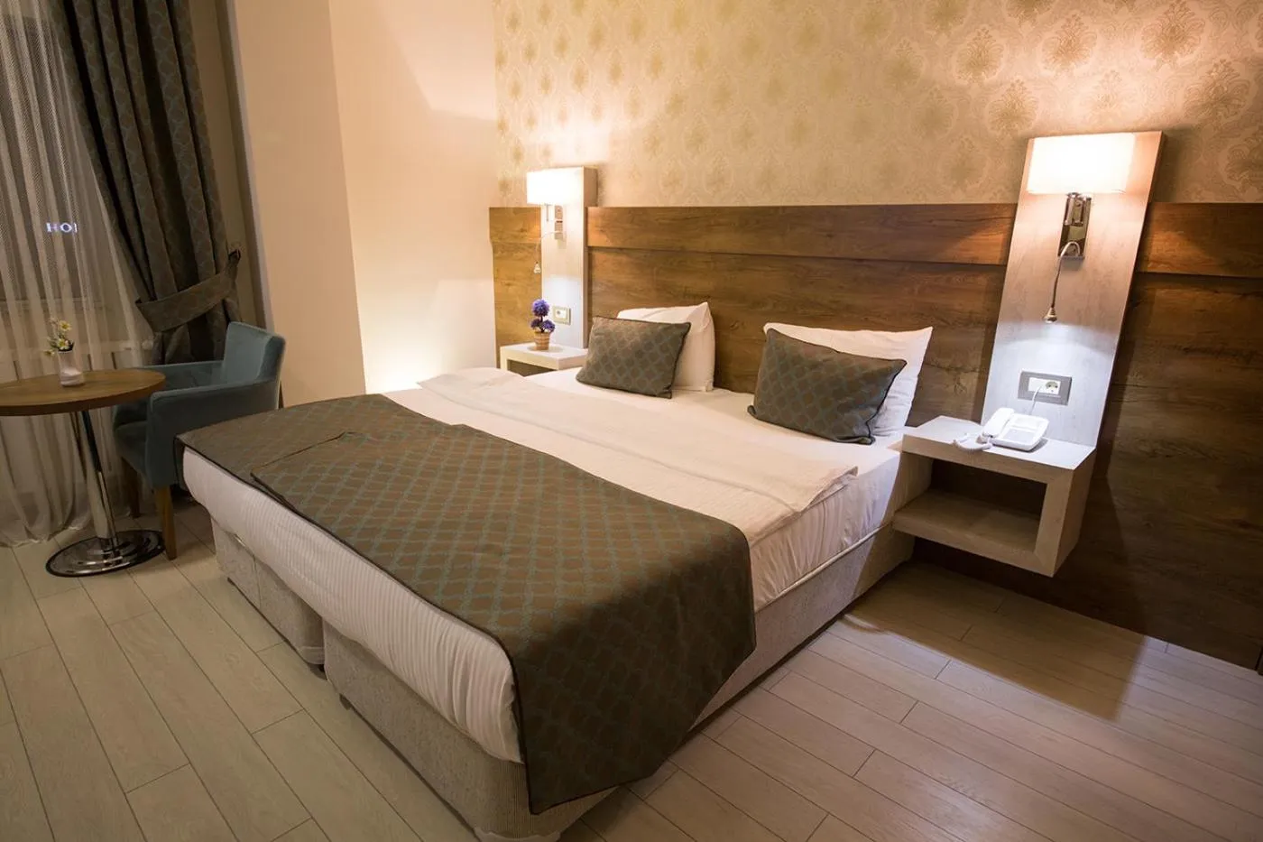 Bed in White Star Hotel