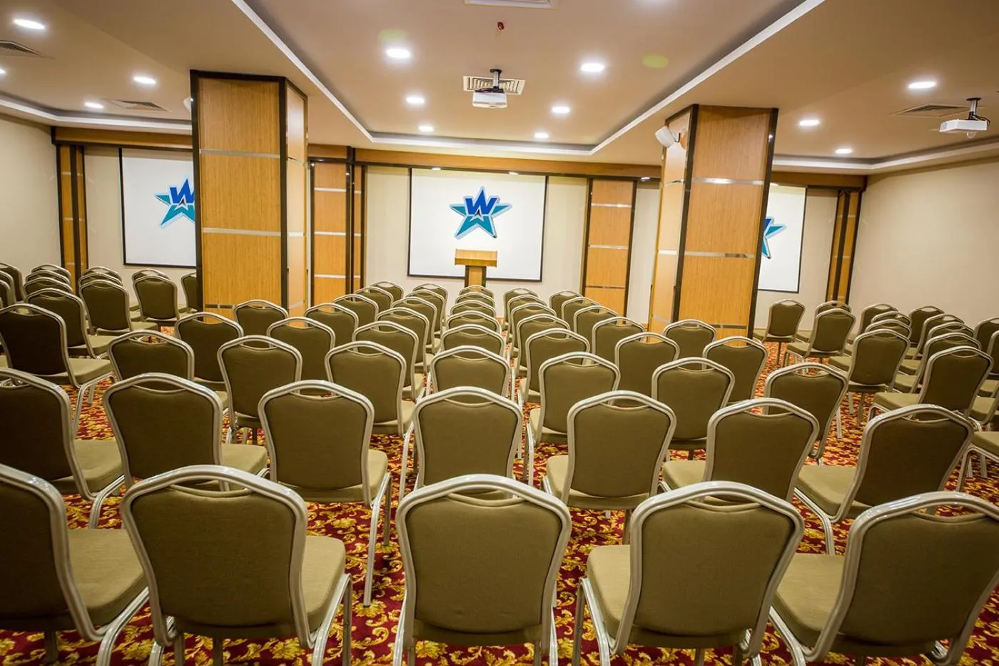 Business facilities in White Star Hotel
