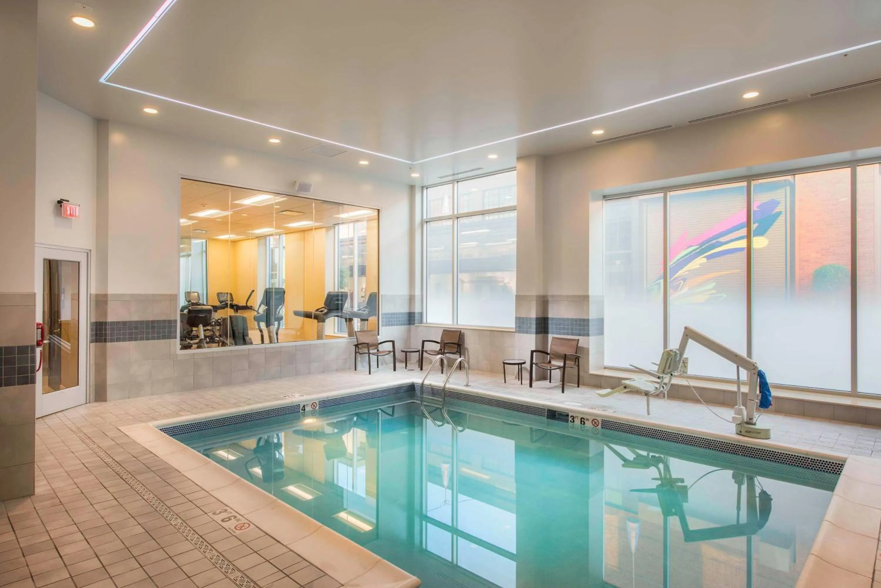 Swimming pool in Hyatt Place Cleveland/Westlake/Crocker Park