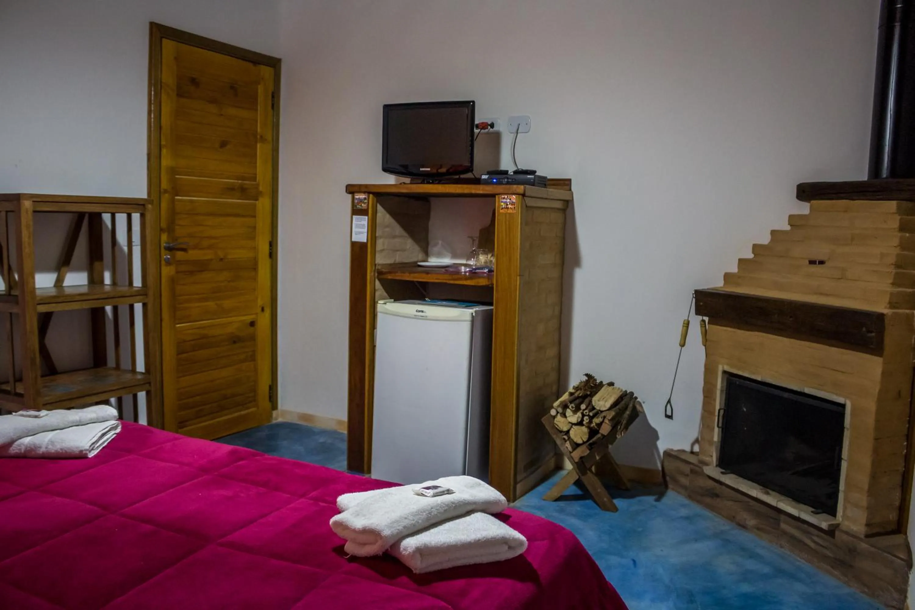 Photo of the whole room, Bed in Pousada Cabanas no Mundo