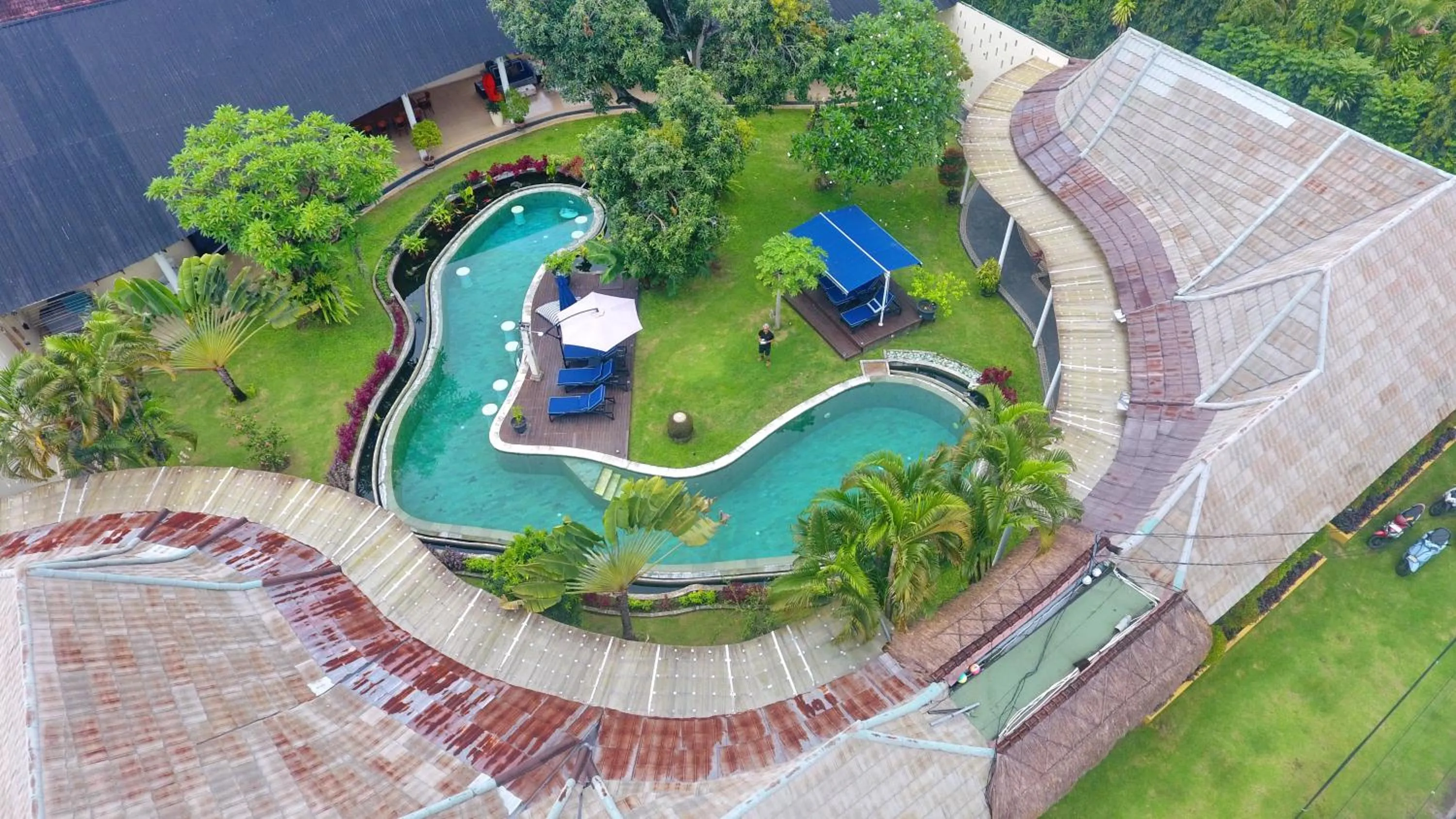 Property building in Villa Costa Plenty