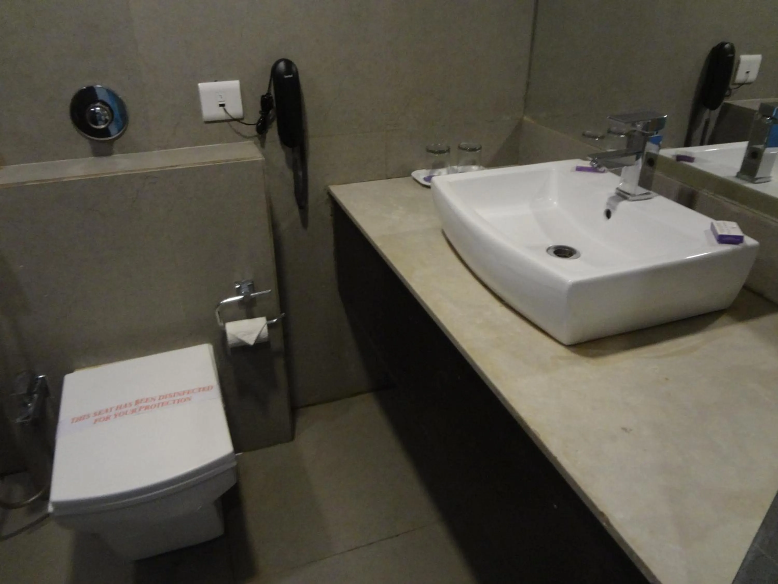 Bathroom in Veronica Hotel