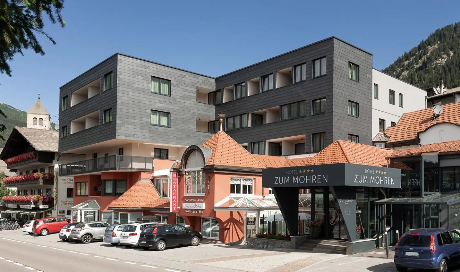 Property building in Hotel Zum Mohren