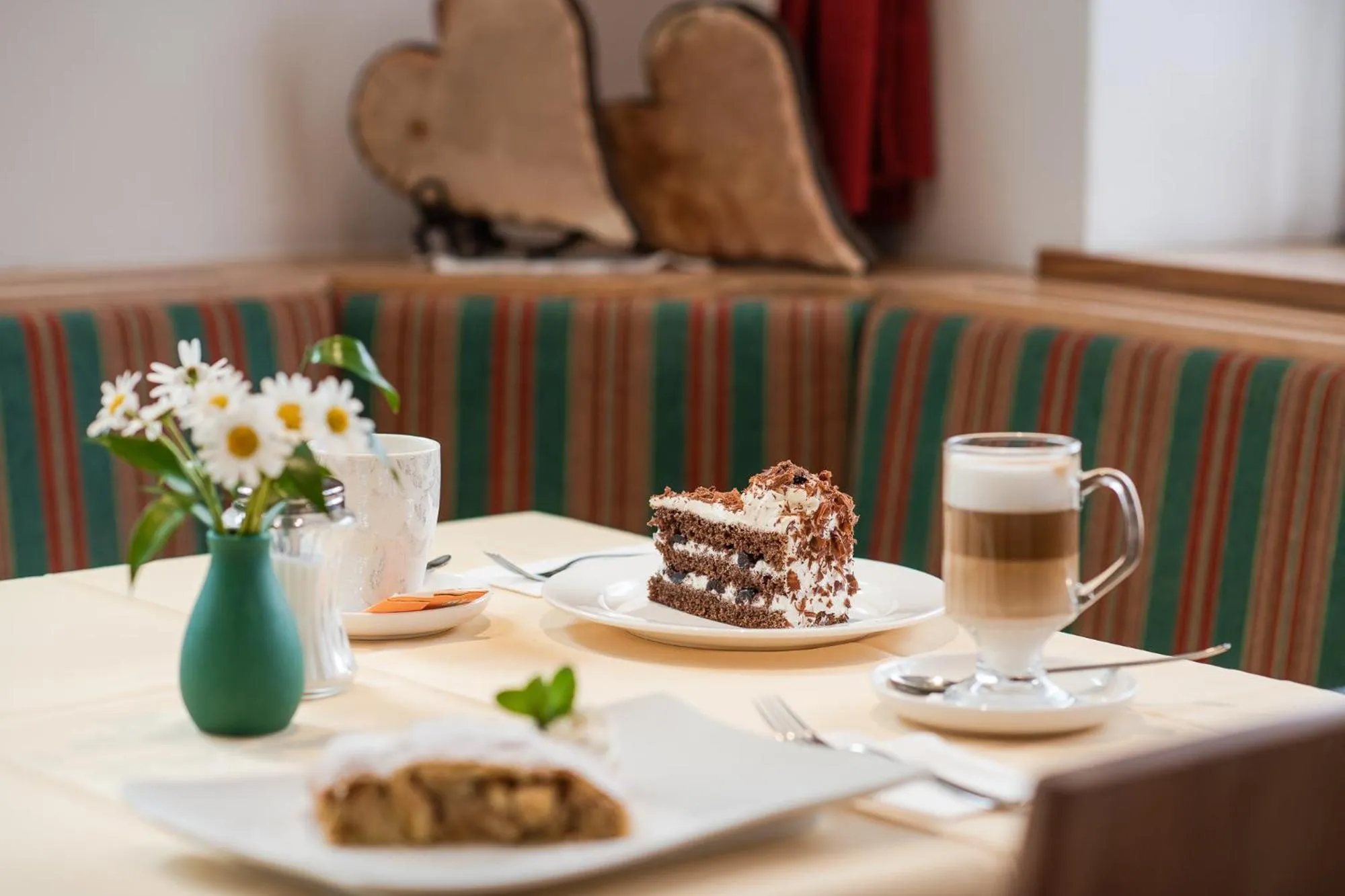 Food and drinks in Hotel Zum Mohren