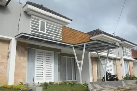 Property building in Villa Frengky