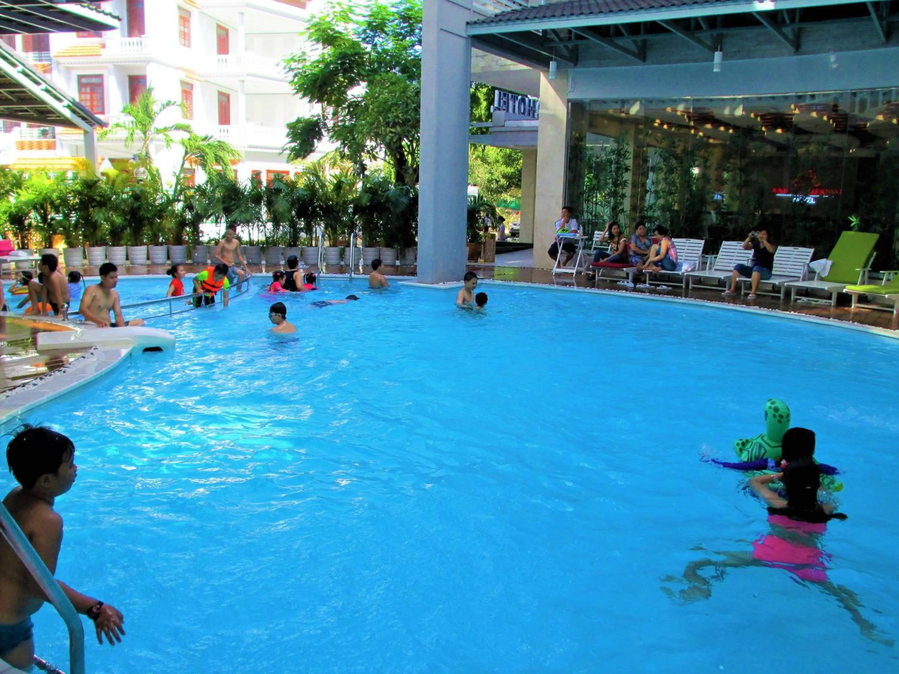Swimming pool in Anh Dao Mekong 2 Hotel