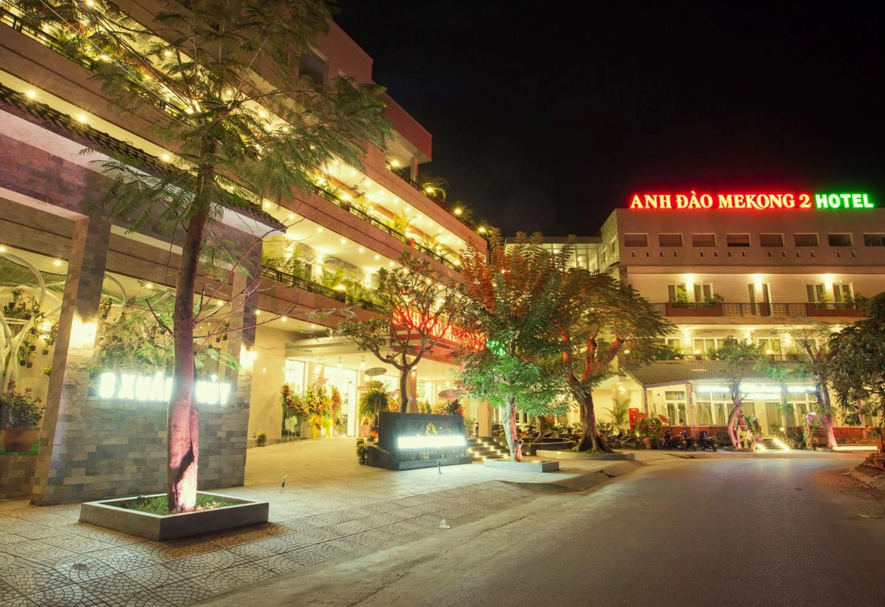 Facade/entrance in Anh Dao Mekong 2 Hotel