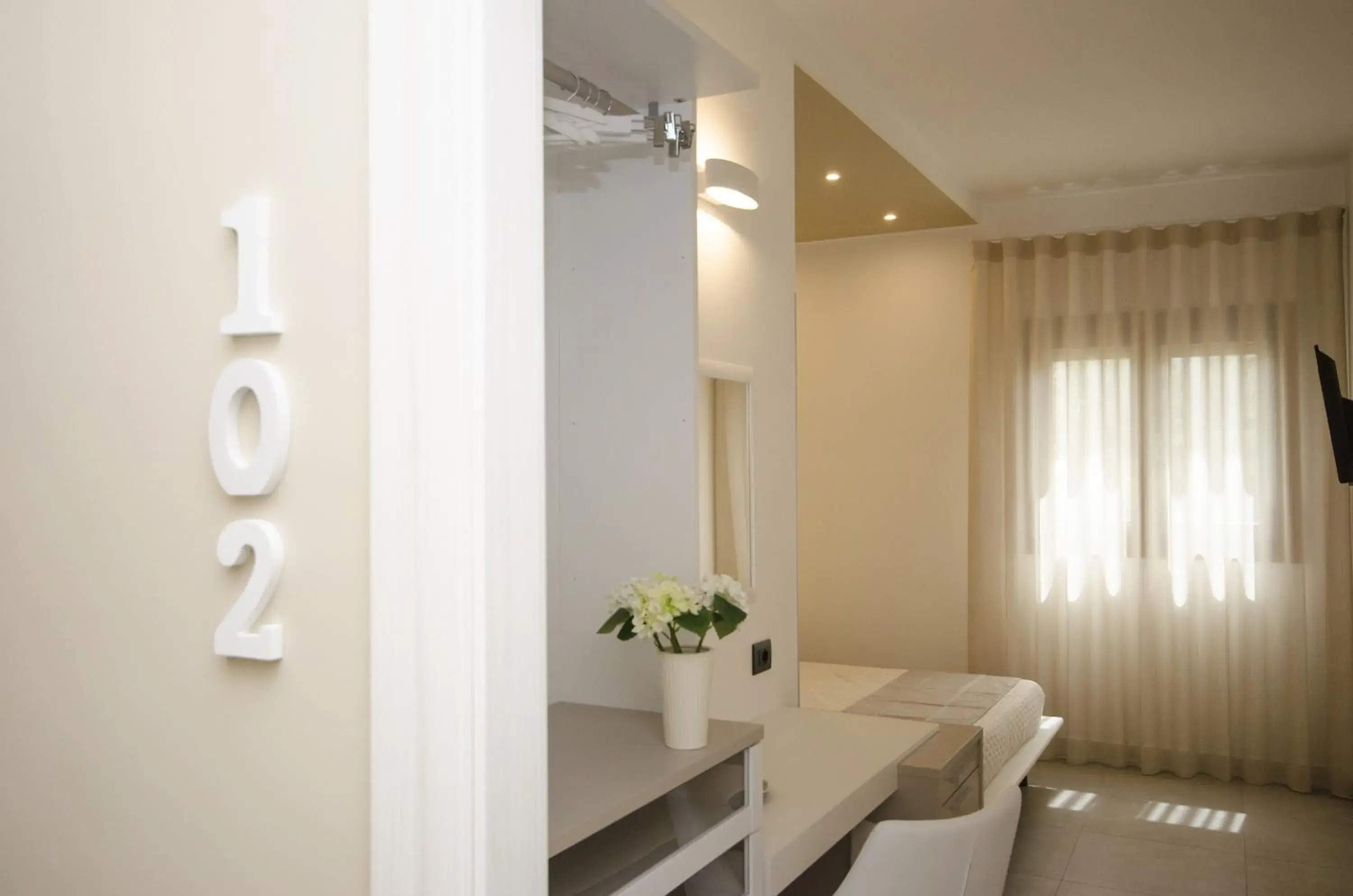 Superior Double Room Dependence in Cala di Ponente Superior Double Room Dependence in Cala di Ponente