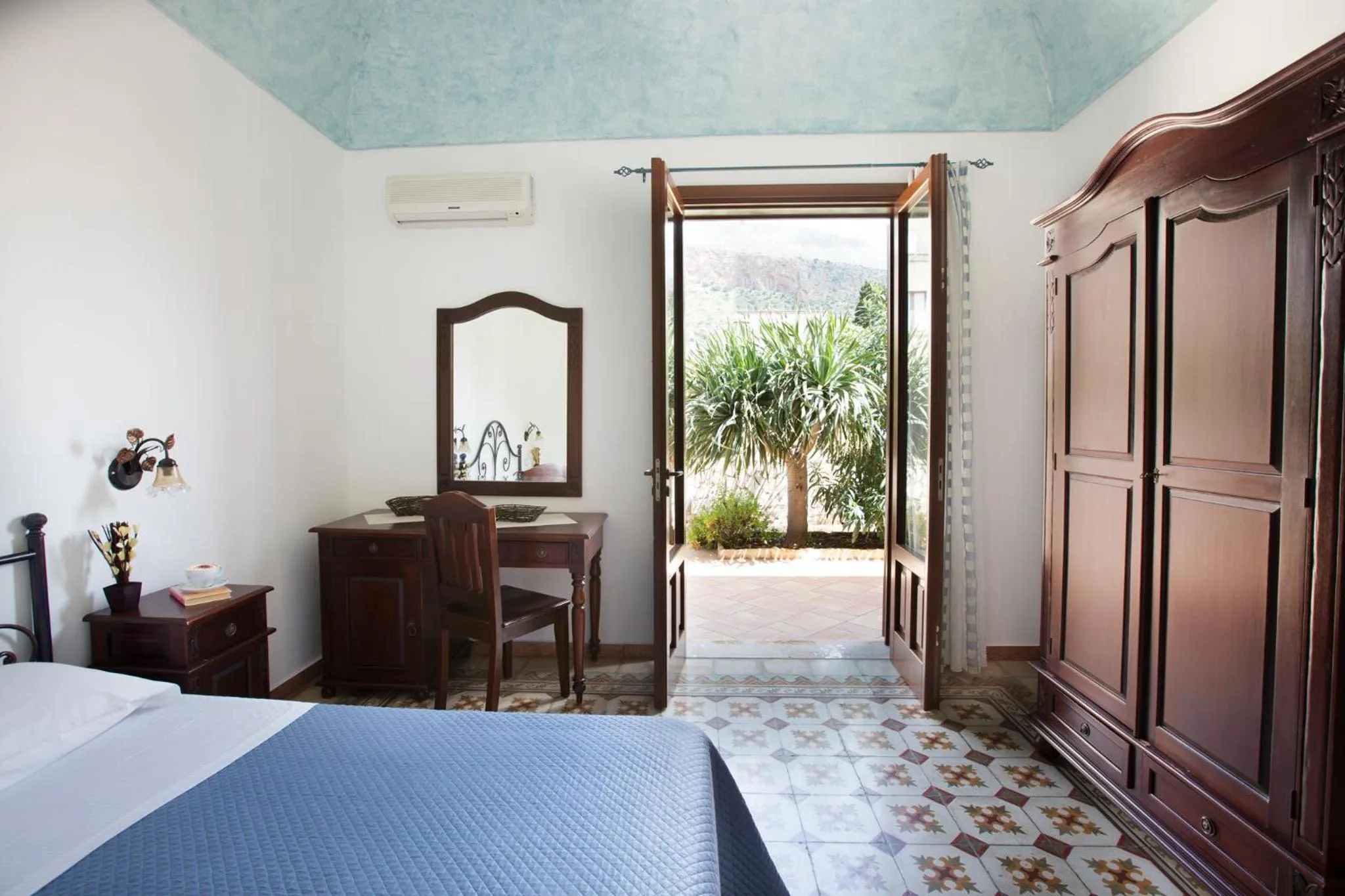 Bed in Cala di Ponente