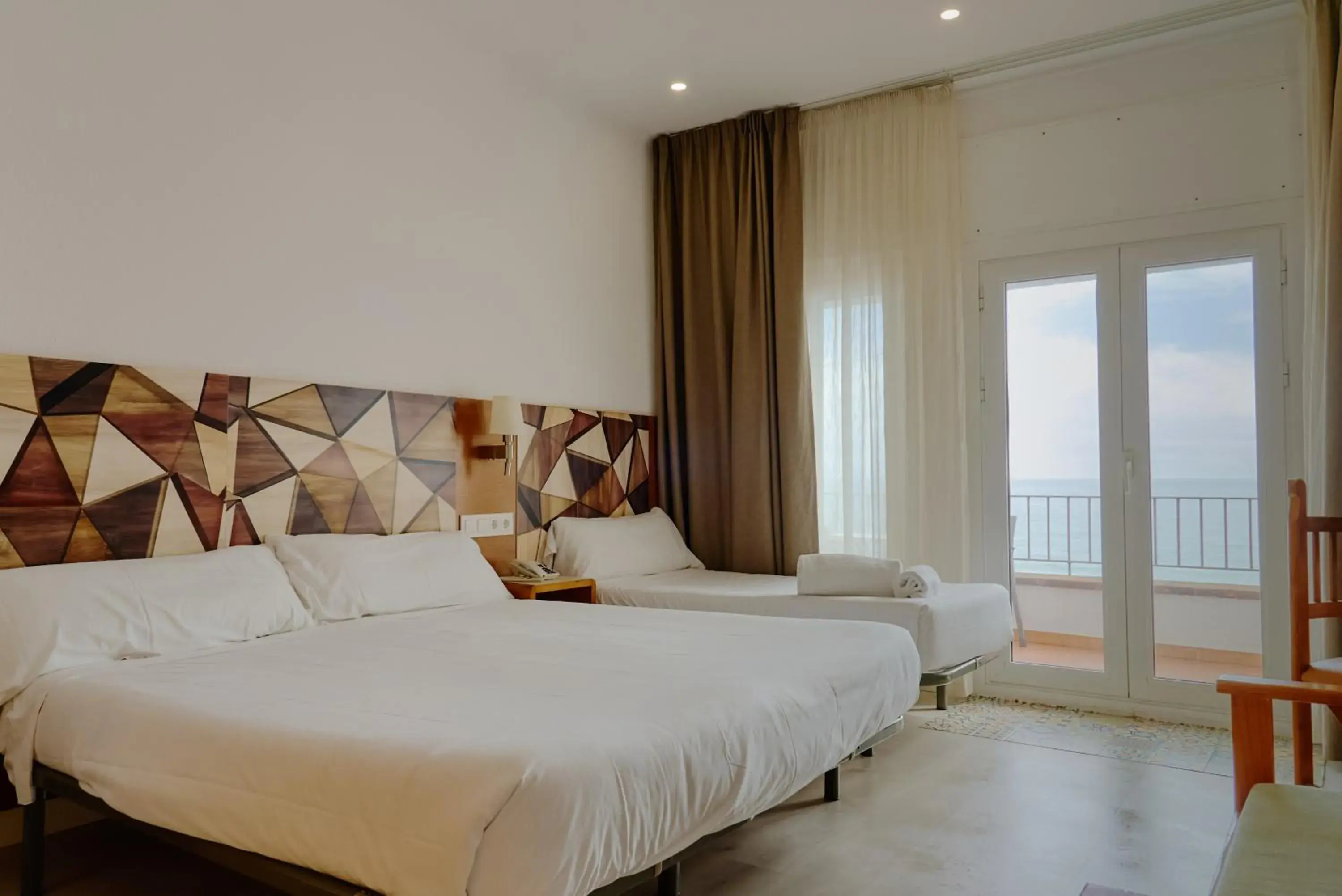 Double or Twin Room with Terrace - Sea View in Hotel Miramar Badalona Double or Twin Room with Terrace - Sea View in Hotel Miramar Badalona