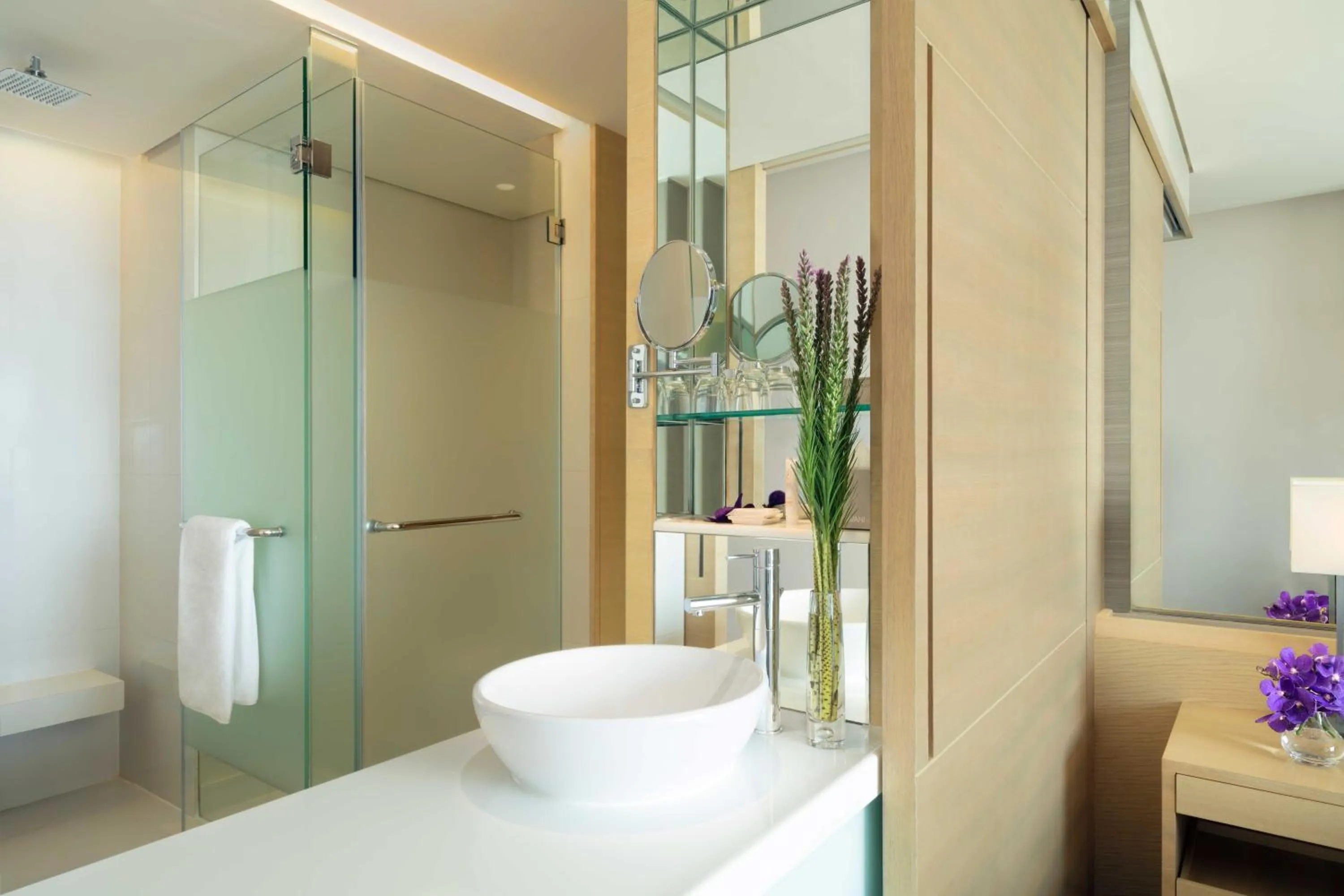 Avani Plus Riverside Bangkok Hotel