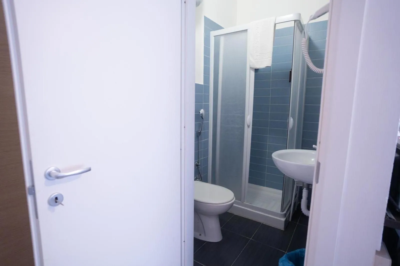 Shower in Flyresidence - Municipio - Toledo