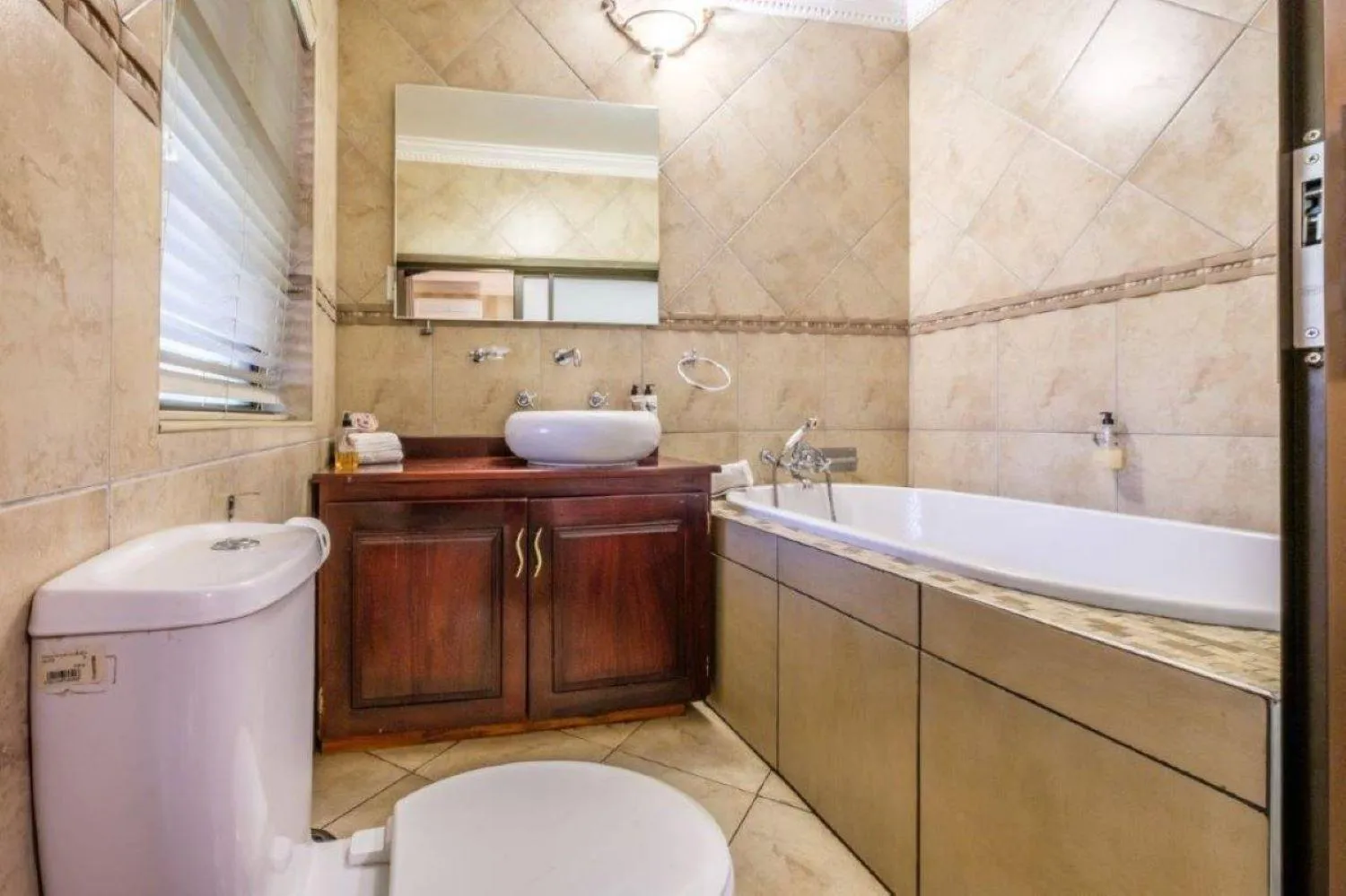 Bathroom in Kassaboera Lodge