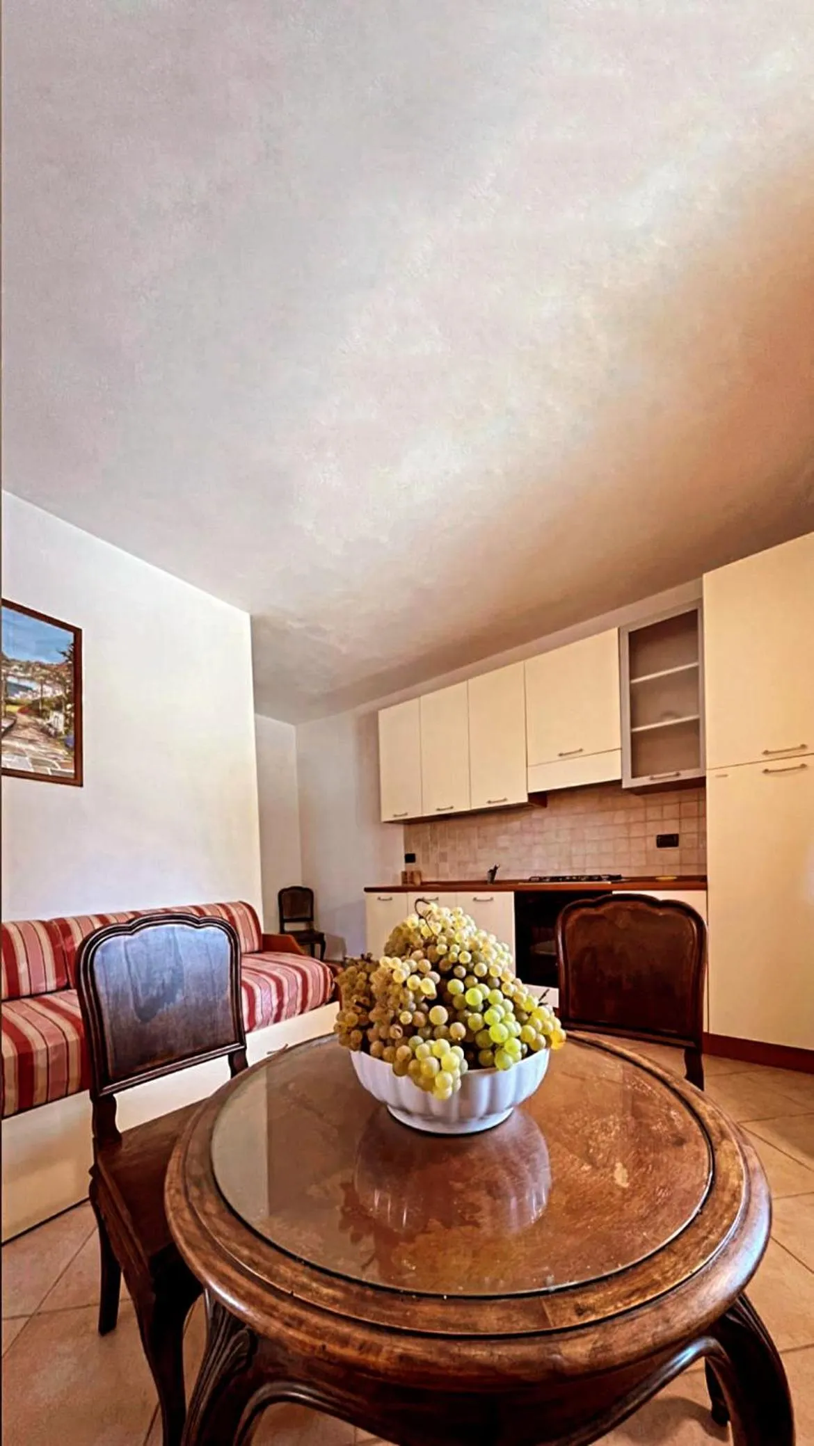 Kitchen or kitchenette in Case Vacanze Le Buganville