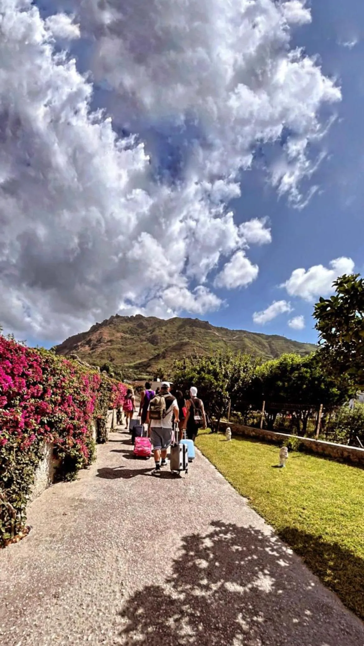 group of guests in Case Vacanze Le Buganville