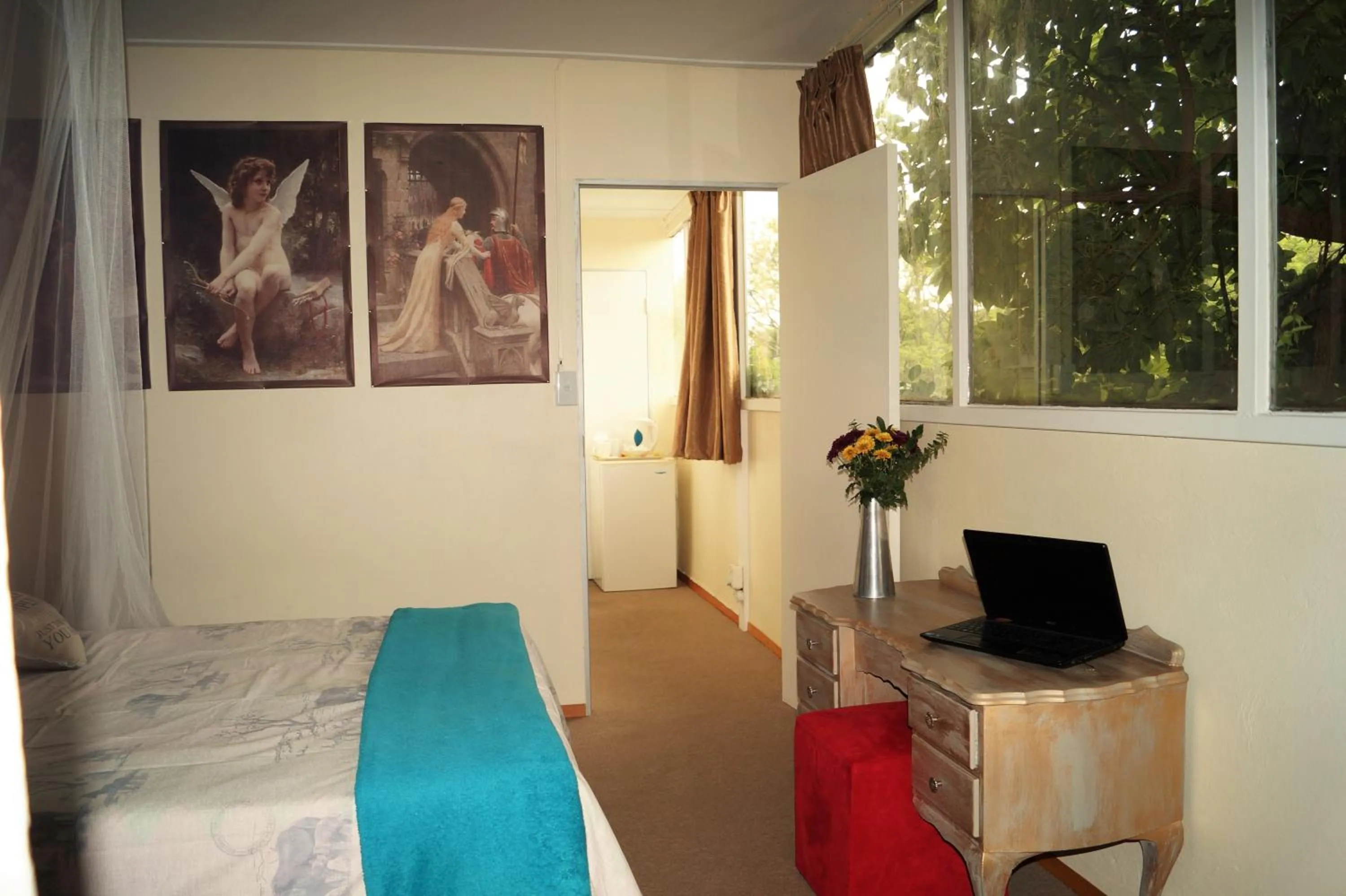 Bedroom, Bed in Westmoreland Lodge