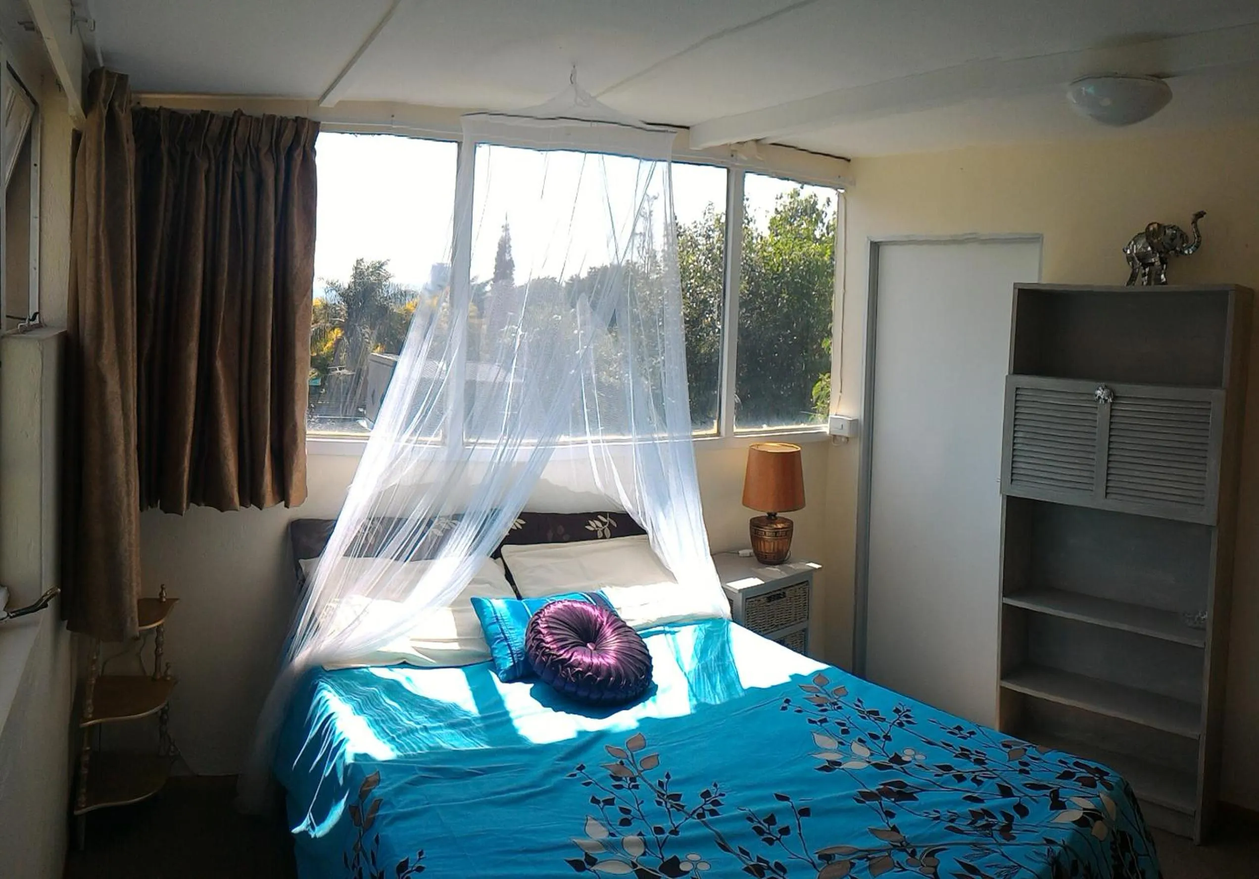 Bedroom, Bed in Westmoreland Lodge