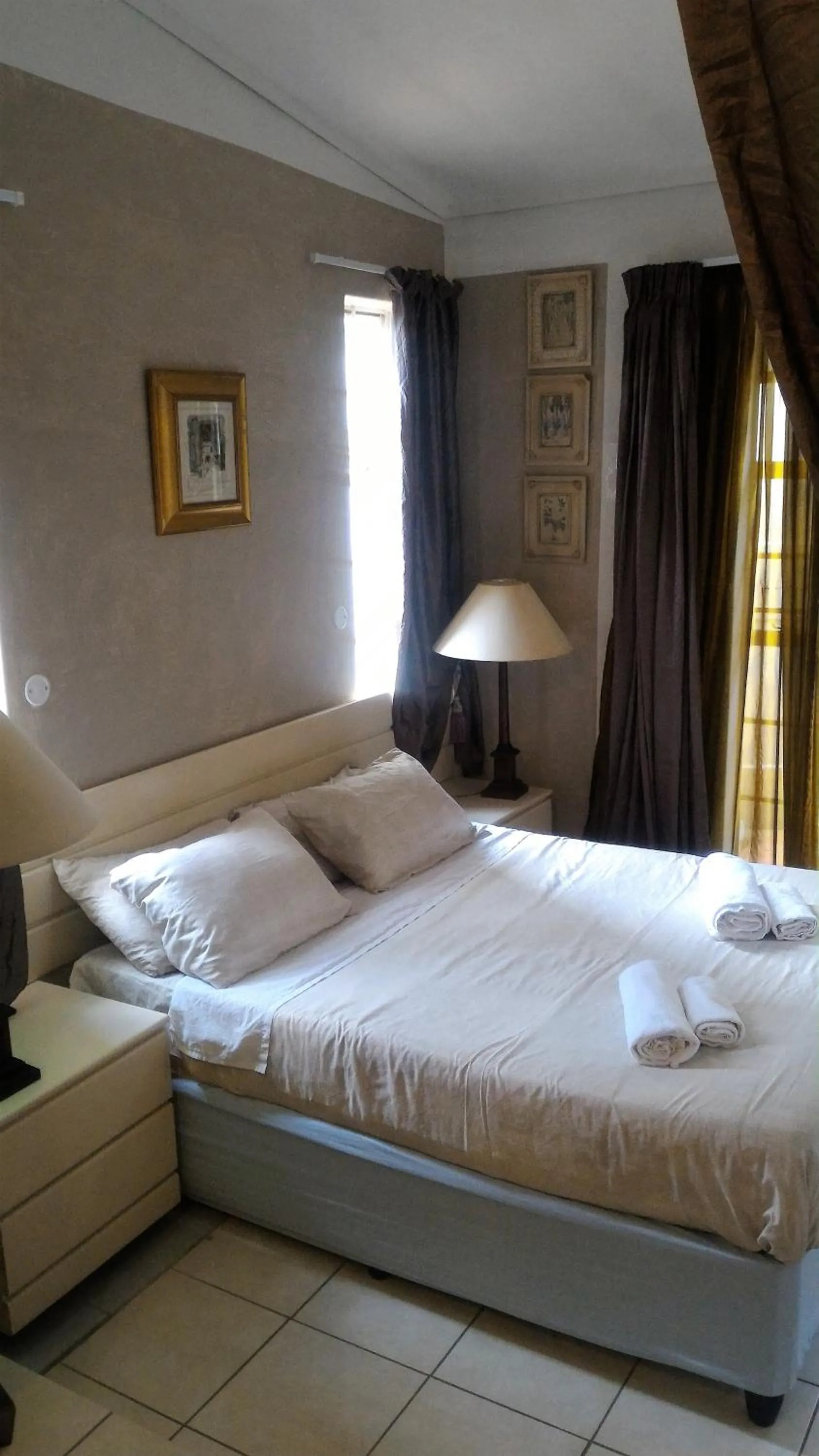 Bed in Westmoreland Lodge