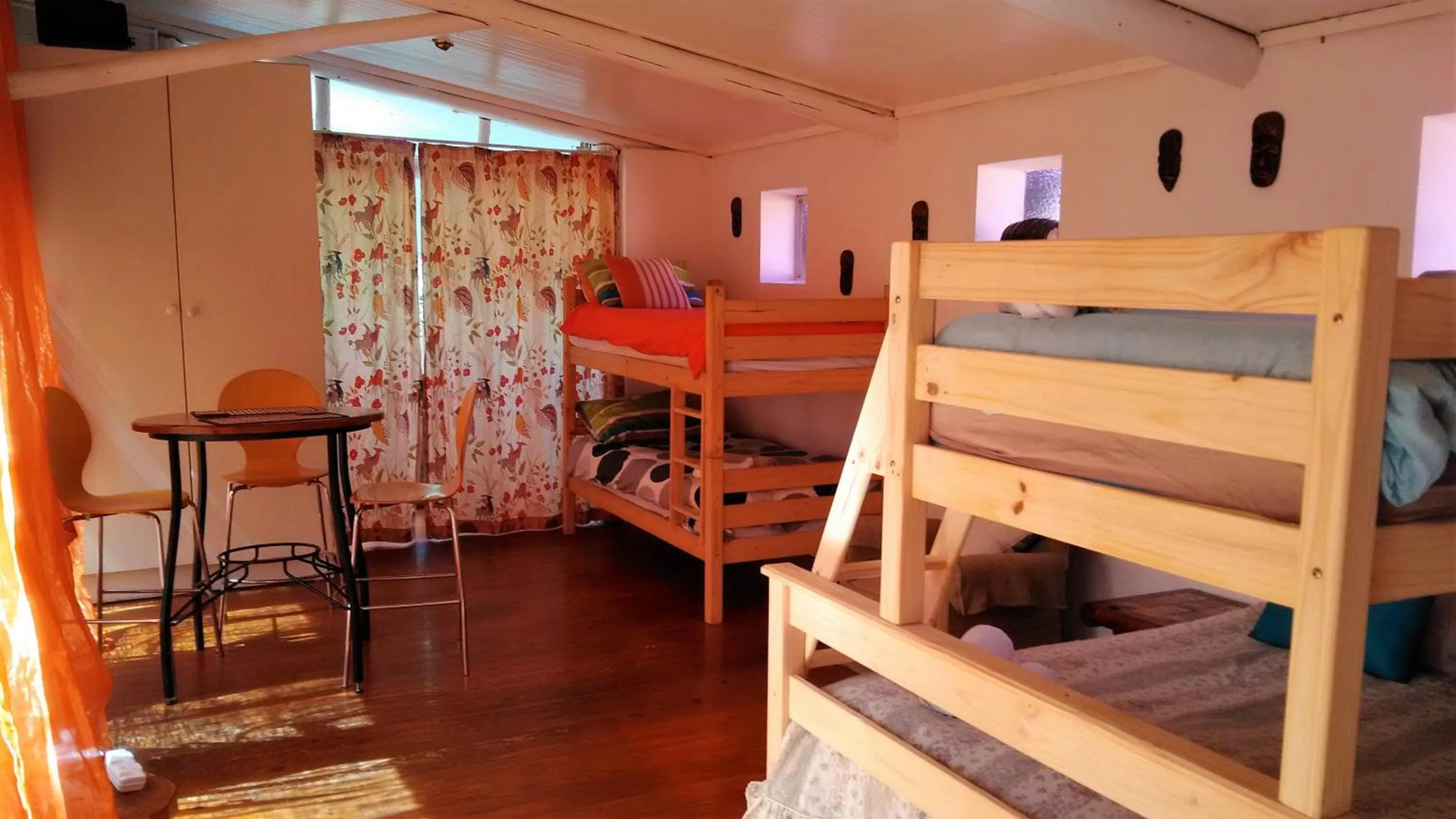 Living room, Bed in Westmoreland Lodge