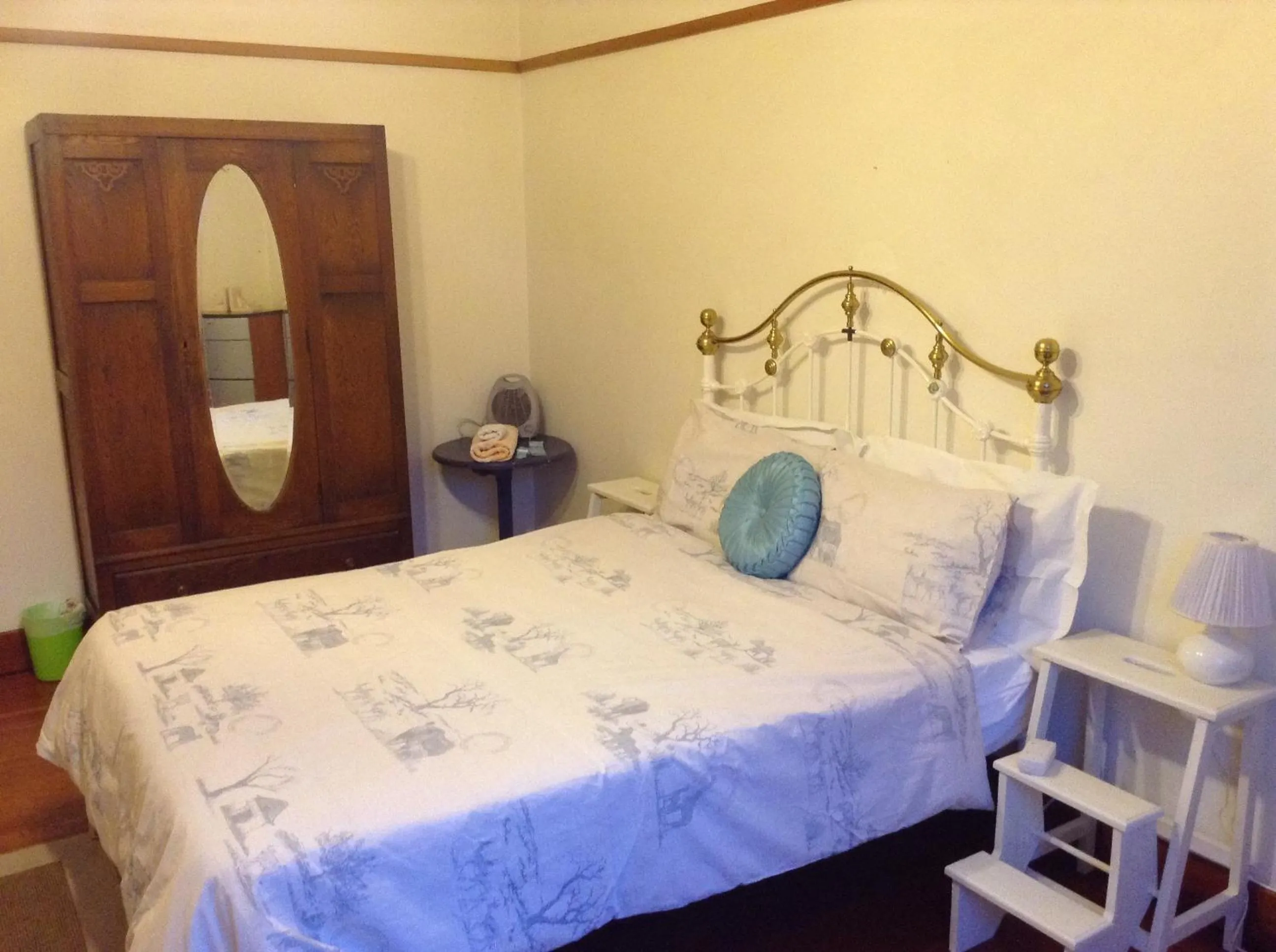 Bedroom, Bed in Westmoreland Lodge