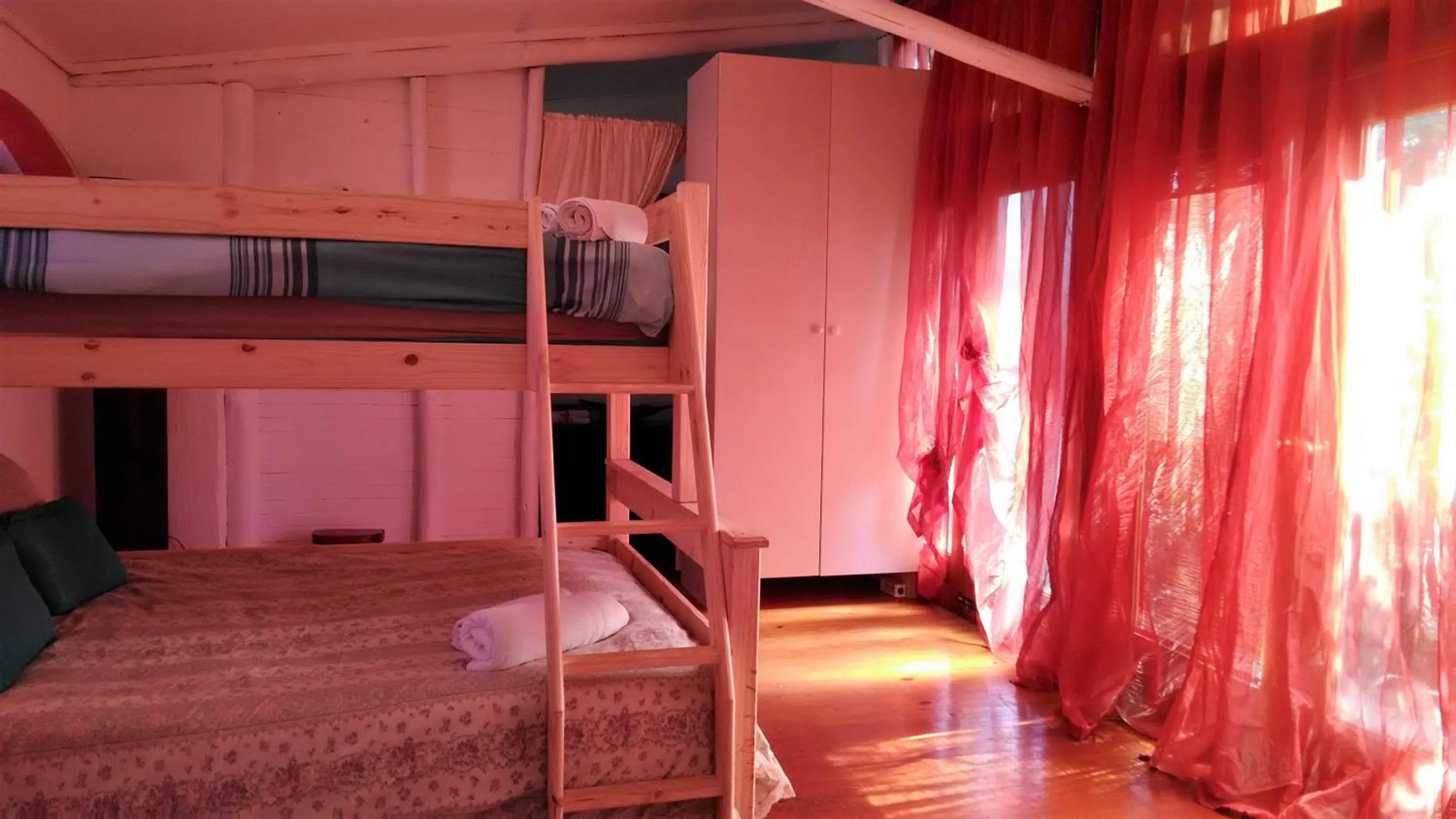 Bedroom, Bed in Westmoreland Lodge