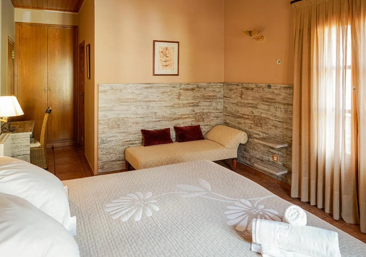 Bed in Hotel Can Missé